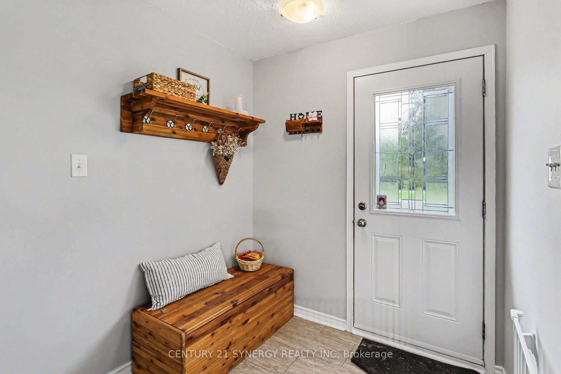 220 MILLROAD Way, Orleans - Cumberland and Area — photo 4 of 5
