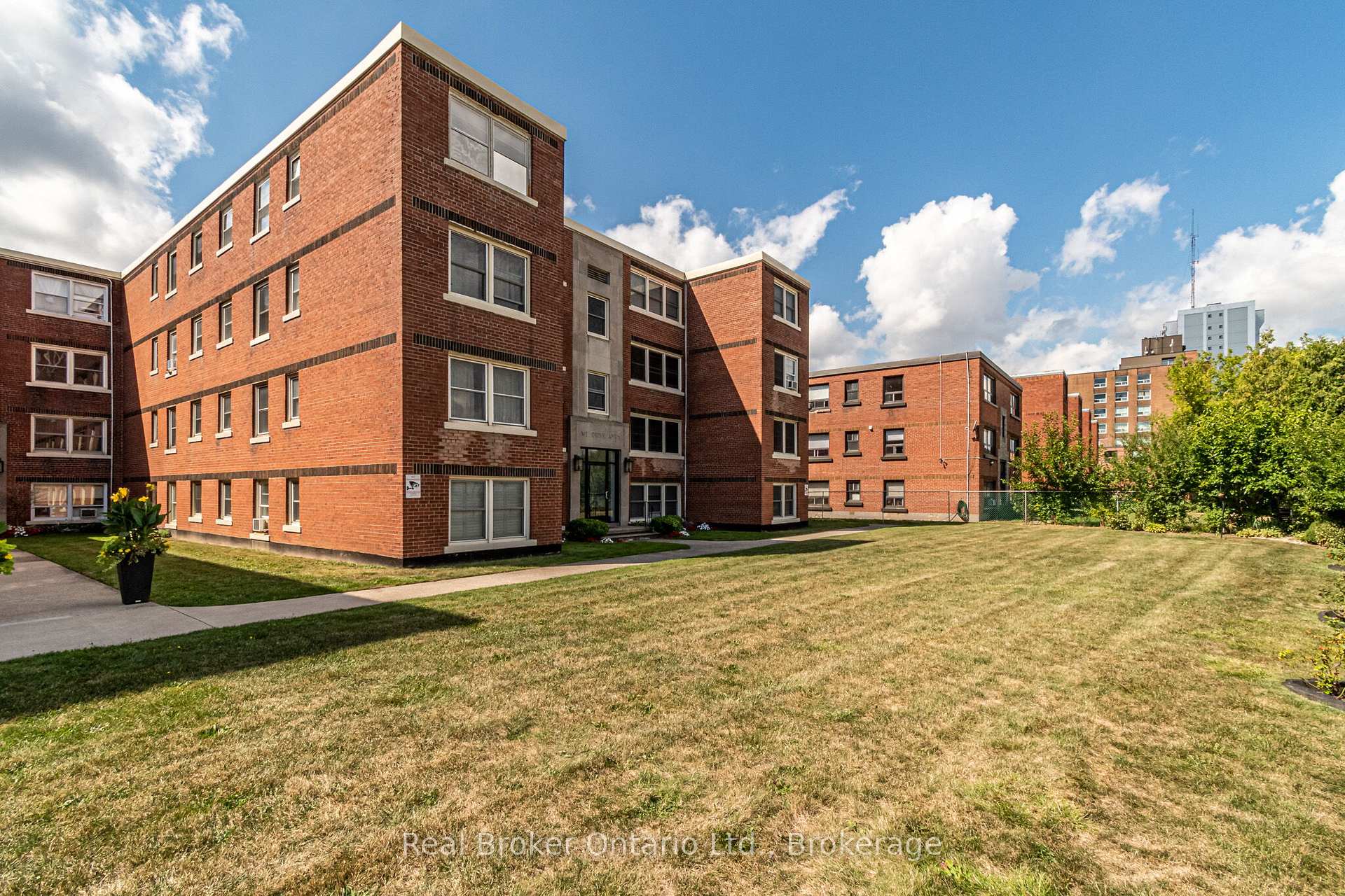 residential Property Image no.1