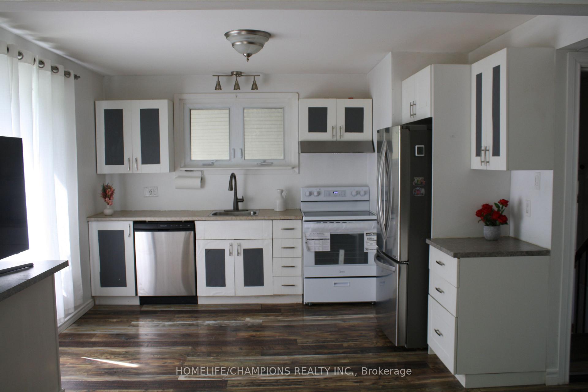 711 OTONABEE Drive, Peterborough — photo 3 of 5