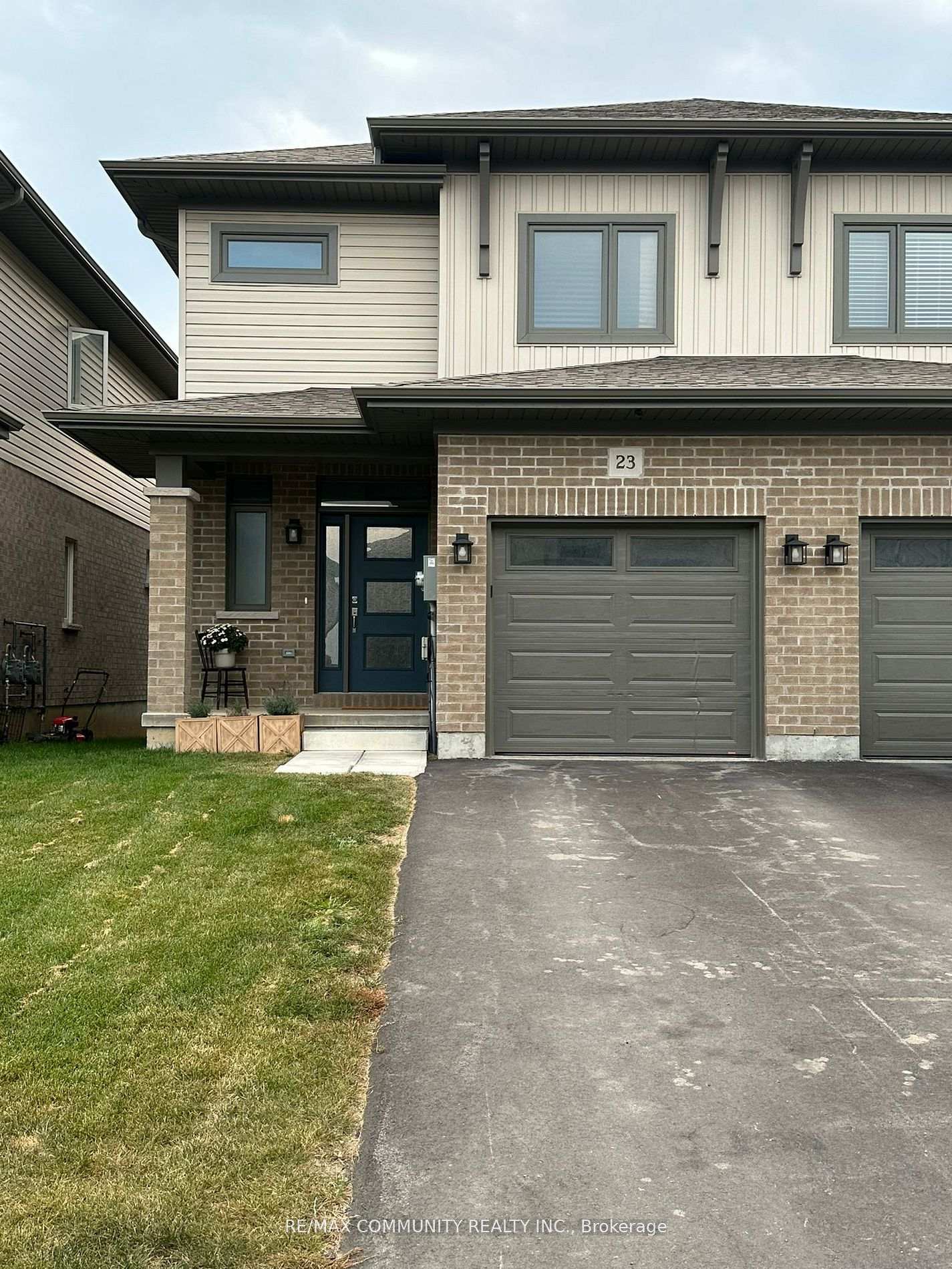 23 Nipigon Street, Belleville, ON K8N 0S9 — Belleville, Ontario