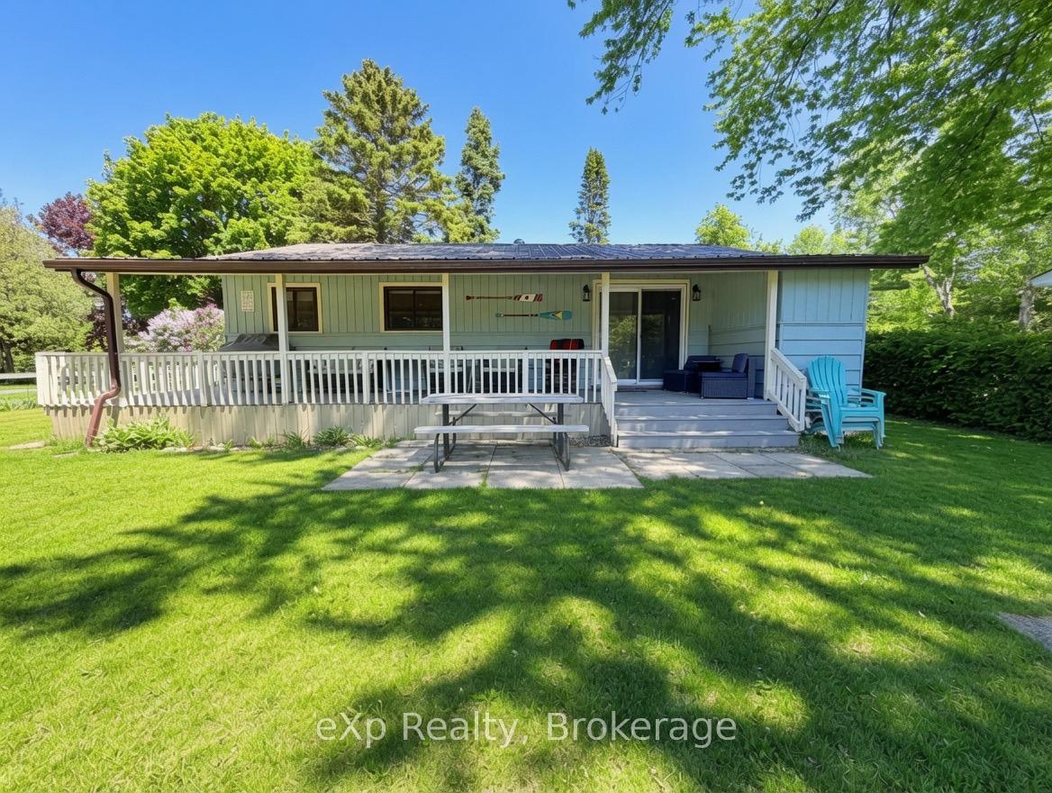 240 Bay Street, Saugeen Shores, ON N0H 2L0 — Saugeen Shores, Ontario