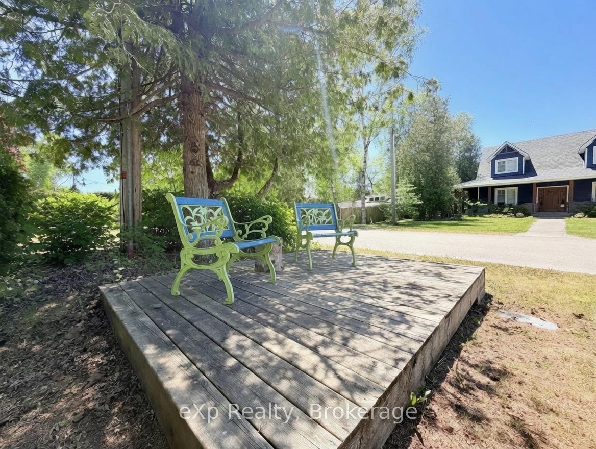 240 Bay Street, Saugeen Shores — photo 3 of 5