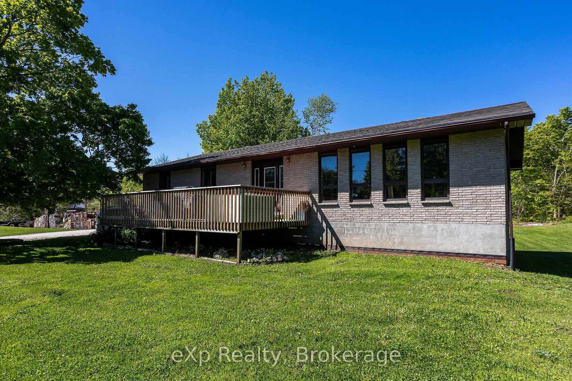 117 East Road, Northern Bruce Peninsula — photo 2 of 5