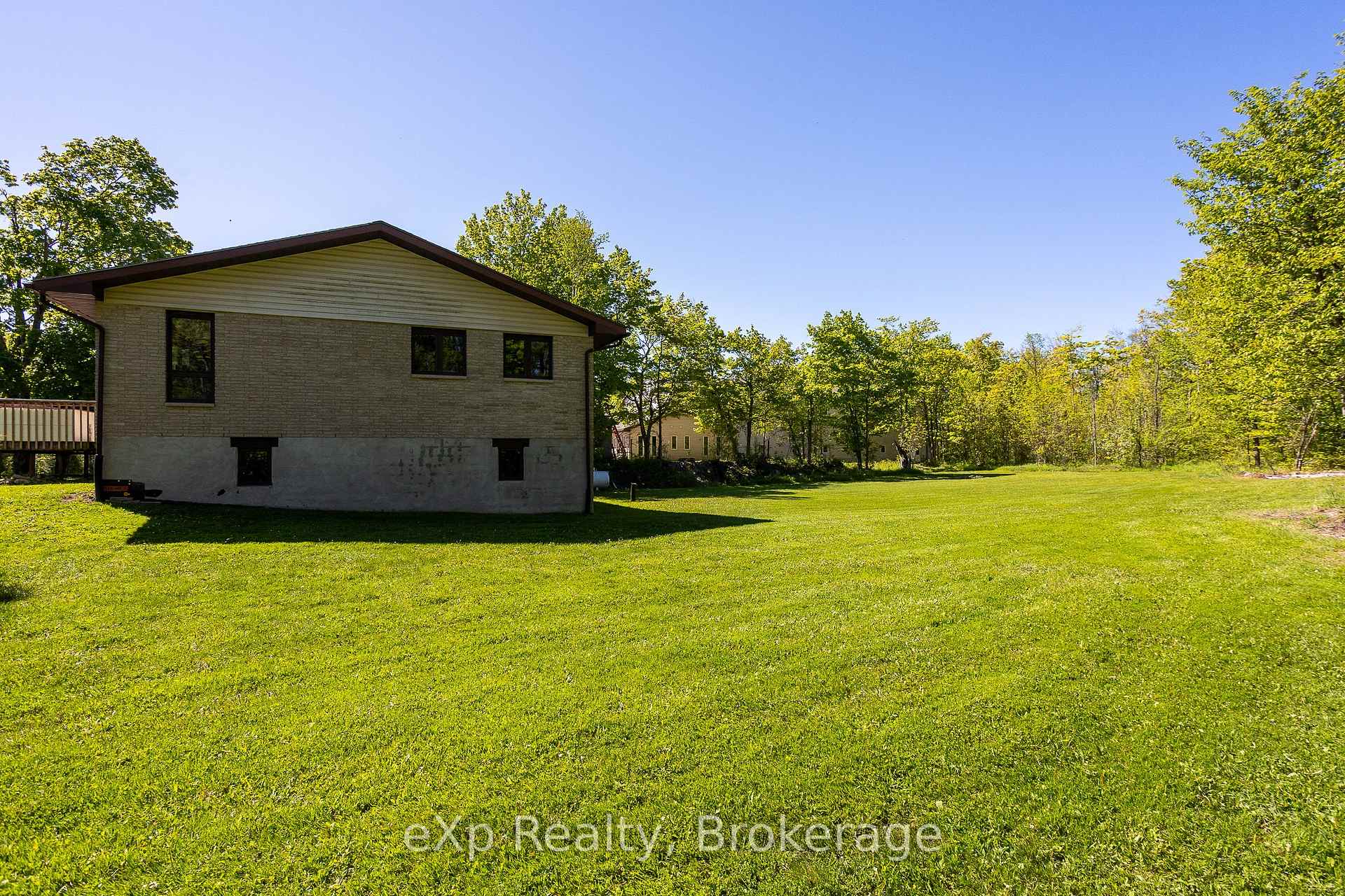 117 East Road, Northern Bruce Peninsula — photo 4 of 5