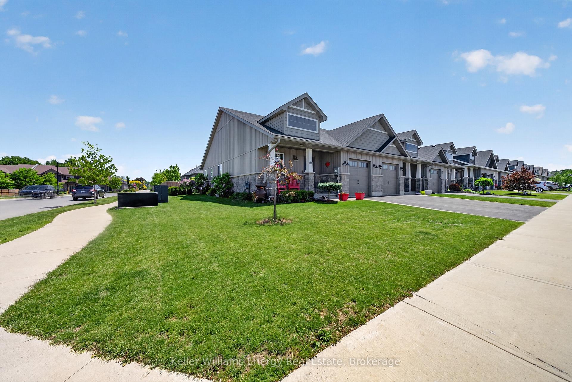 7 Farrington Crescent, Prince Edward County — photo 3 of 5