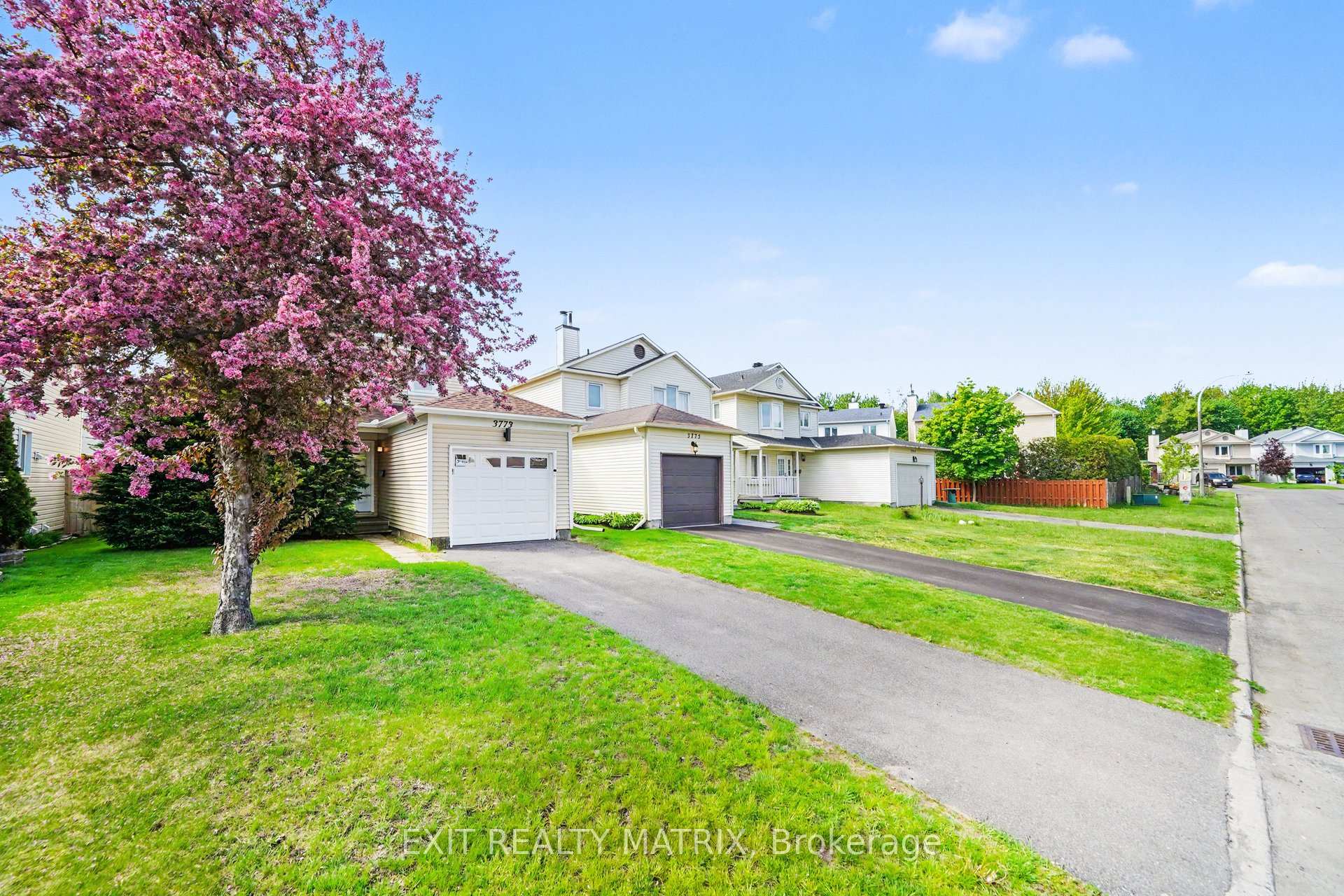 3773 Autumnwood Street, Blossom Park - Airport and Area — photo 2 of 5