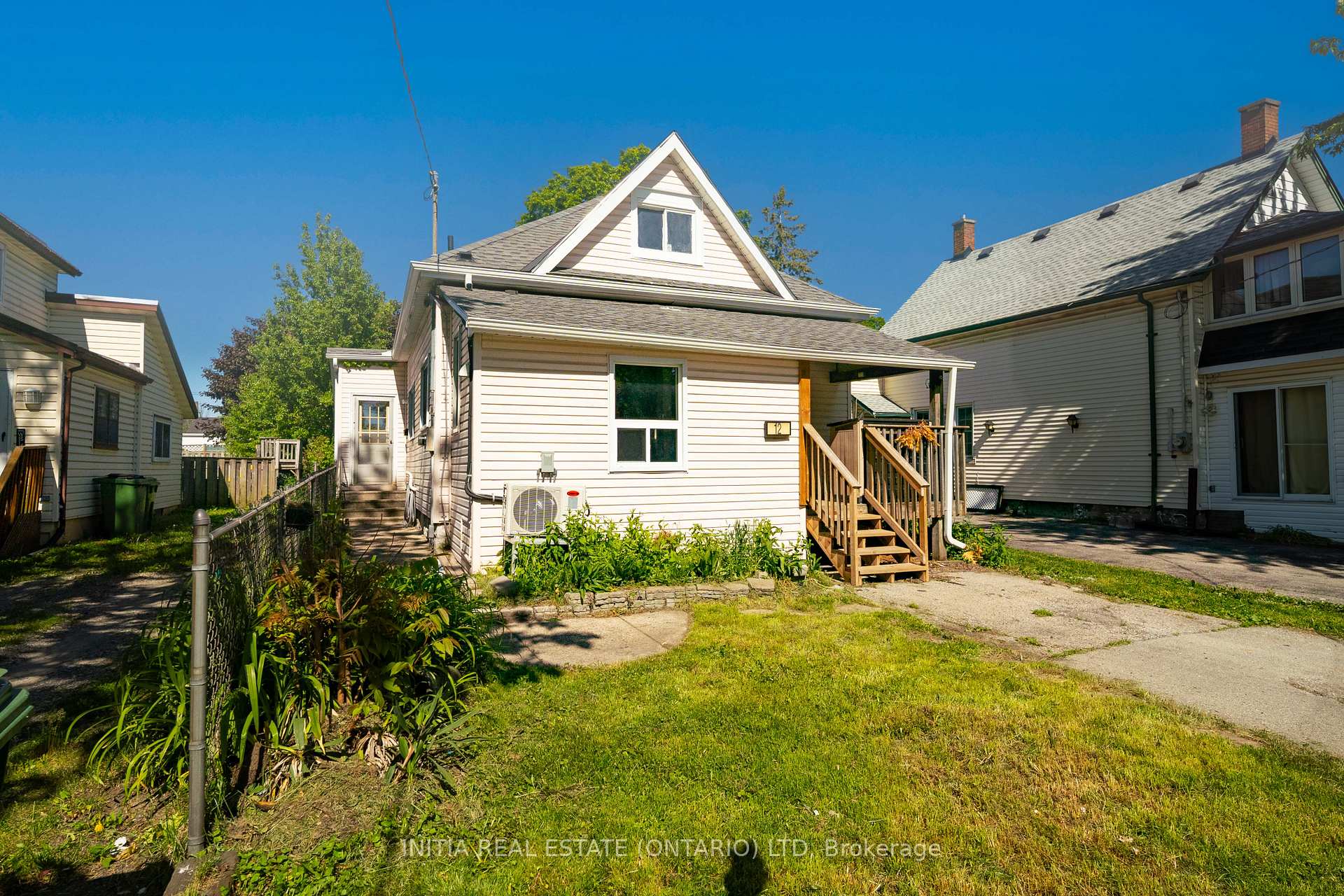 12 Woodworth Avenue, St. Thomas — photo 2 of 5