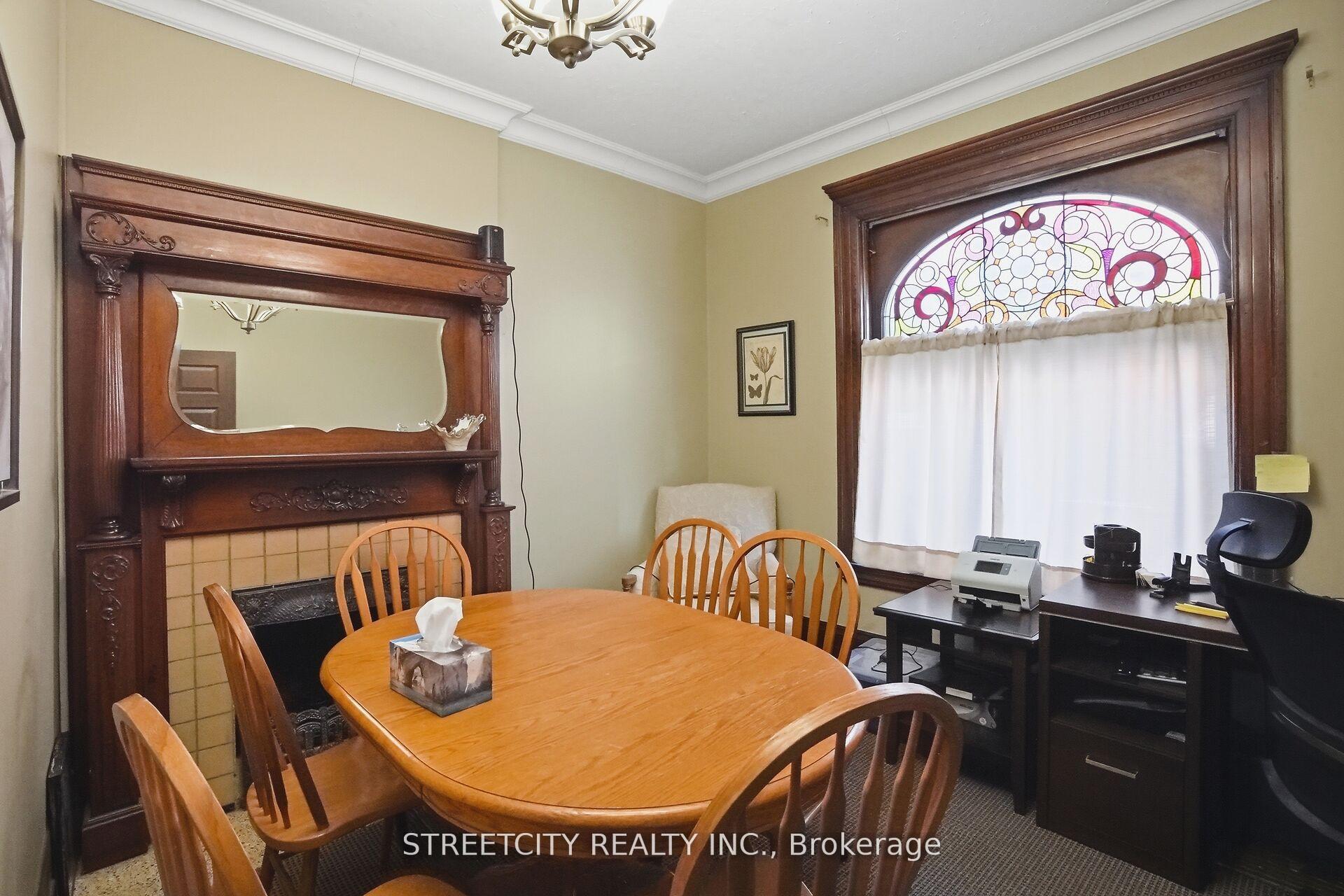 24 HINCKS Street, St. Thomas — photo 5 of 5