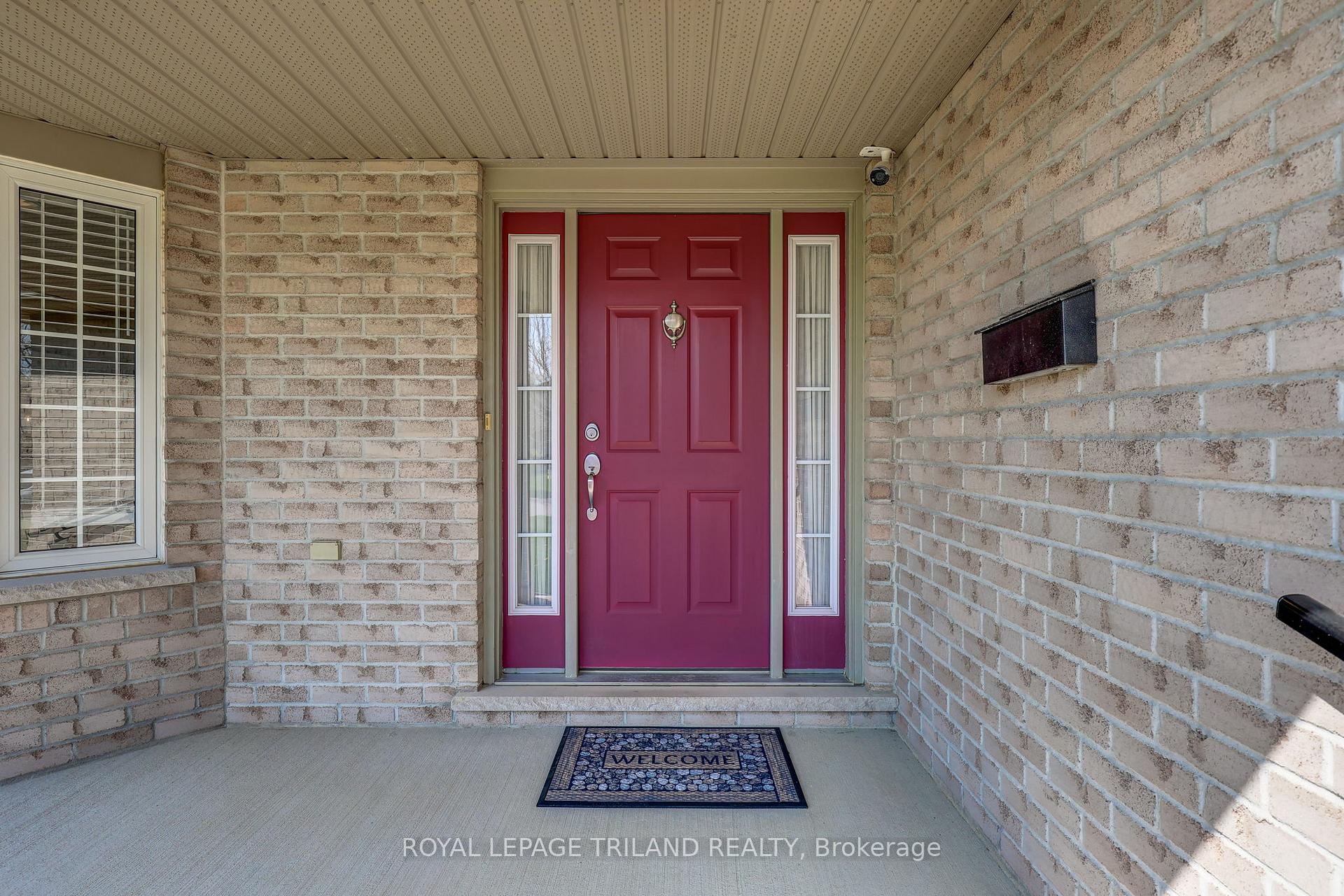 19 Oriole Lane, St. Thomas — photo 3 of 5
