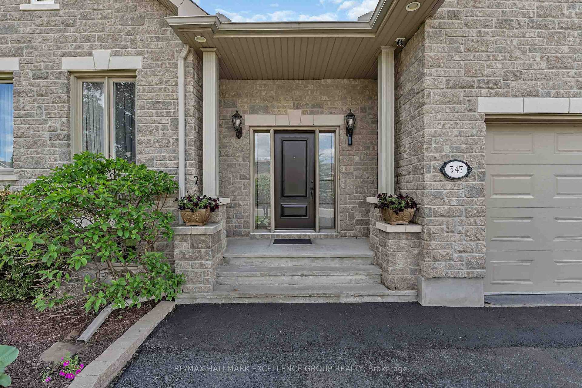 547 Emerald Street, Clarence-Rockland — photo 3 of 5