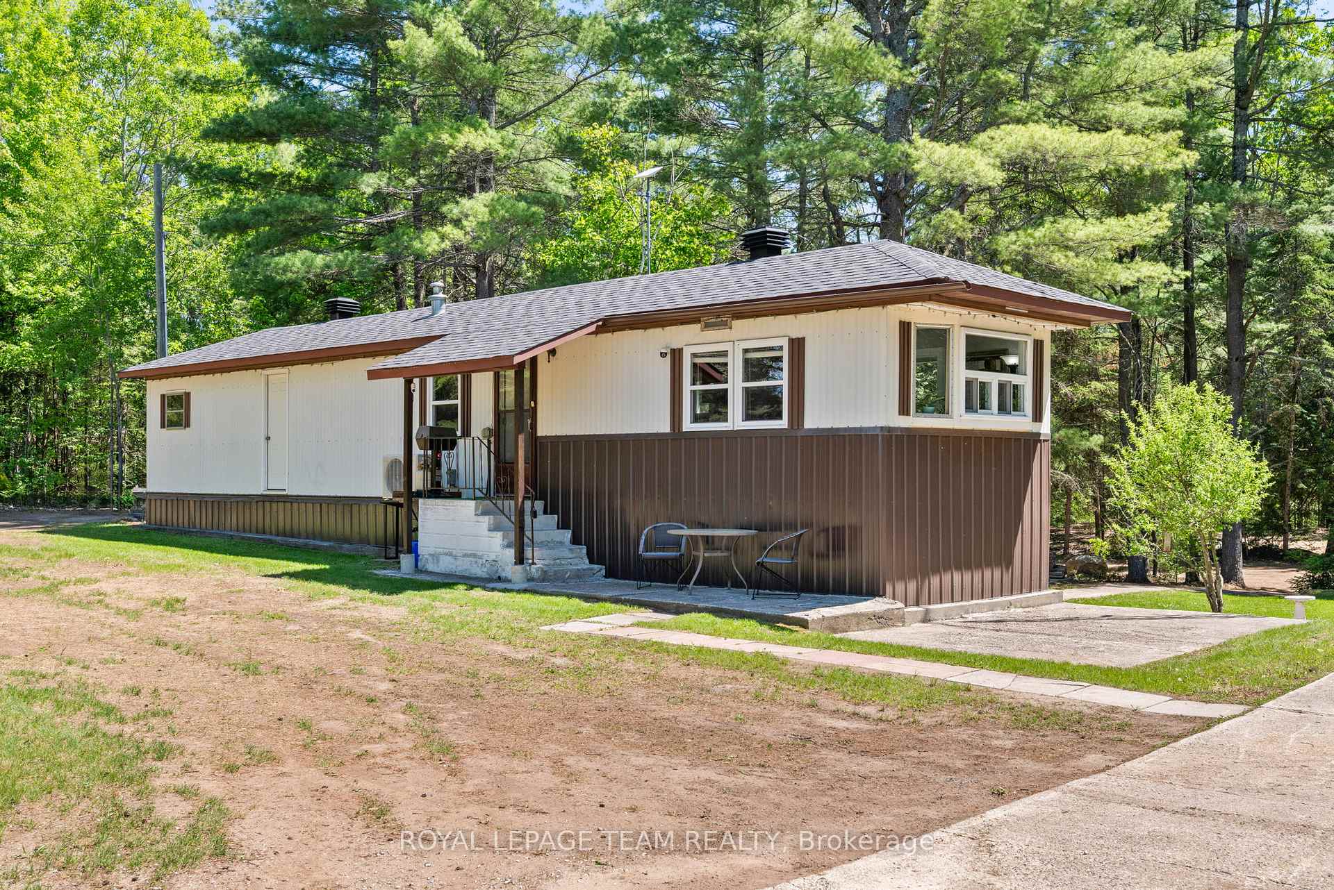 611 Burnstown Road, McNab/Braeside, ON K0A 3L0 — McNab/Braeside, Ontario