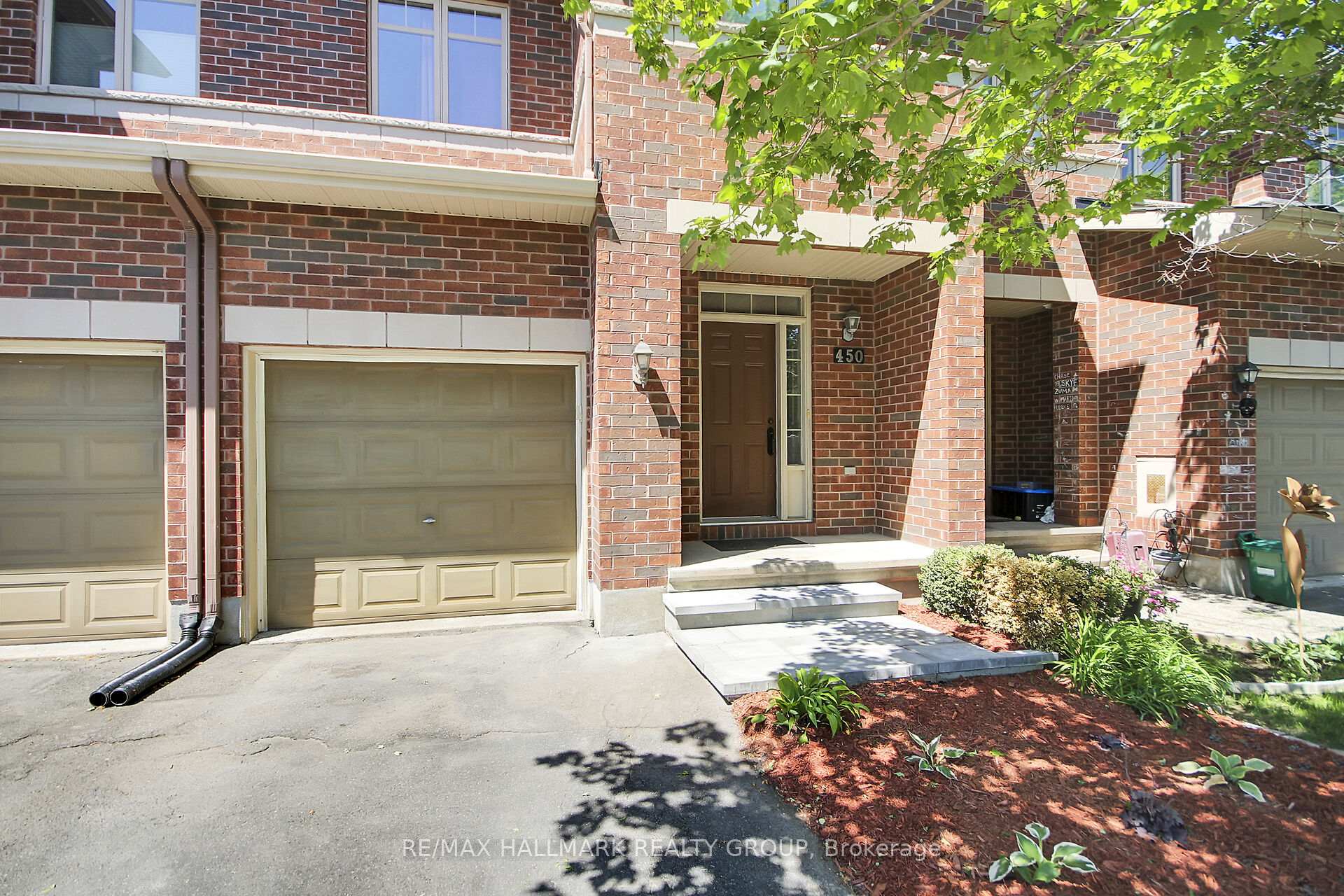 450 Sultan Street, Orleans - Cumberland and Area — photo 2 of 5
