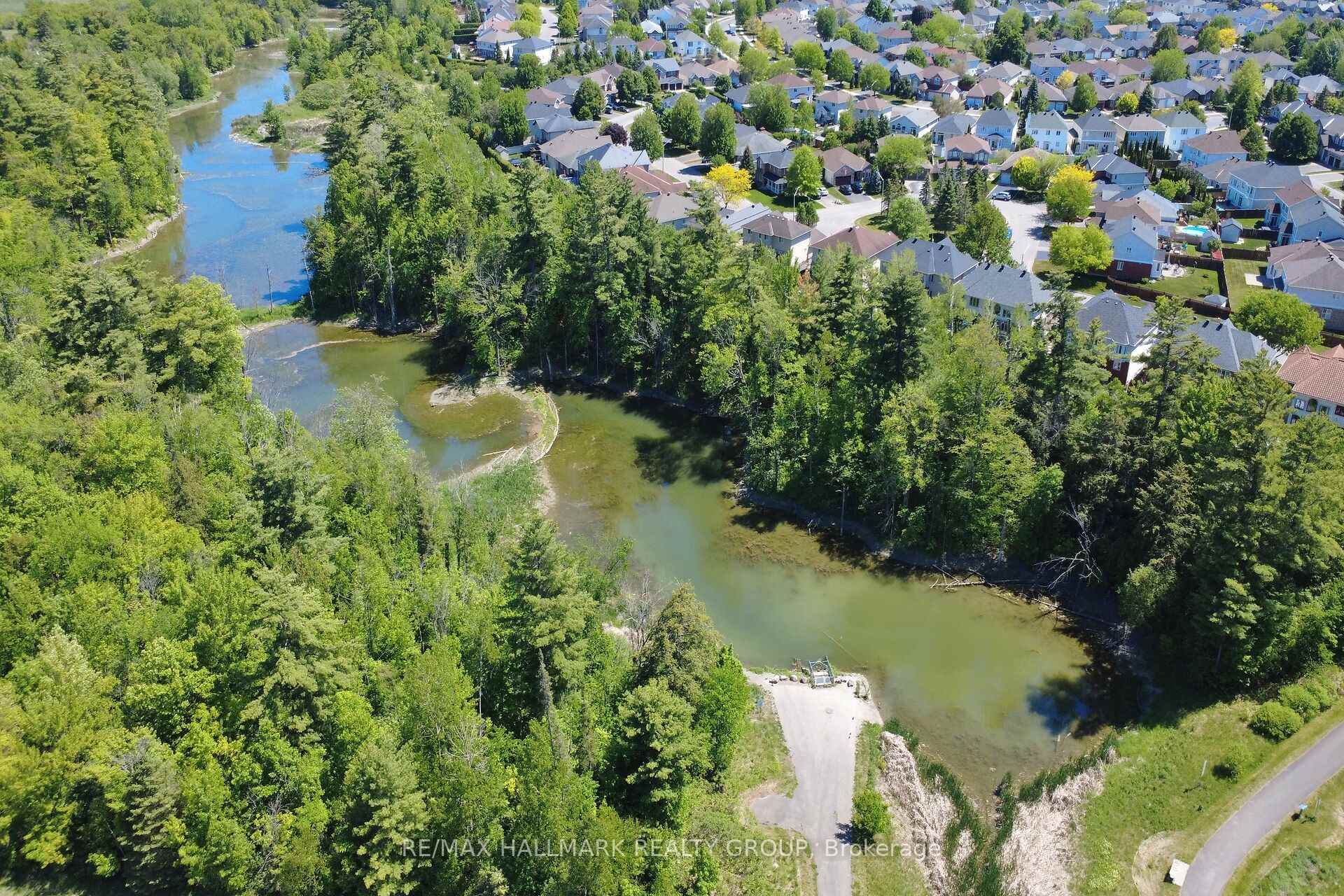 450 Sultan Street, Orleans - Cumberland and Area — photo 5 of 5