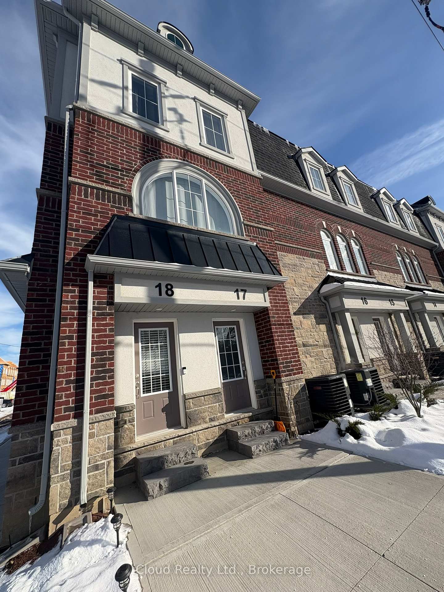 677 Park Road N 18, Brantford, ON N3P 0A2 — Brantford, Ontario