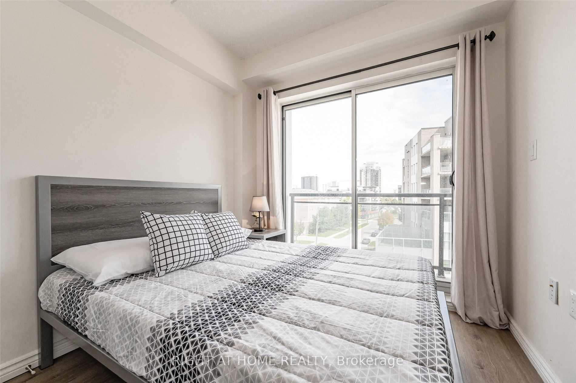 275 Larch Street G407, Waterloo — photo 4 of 5