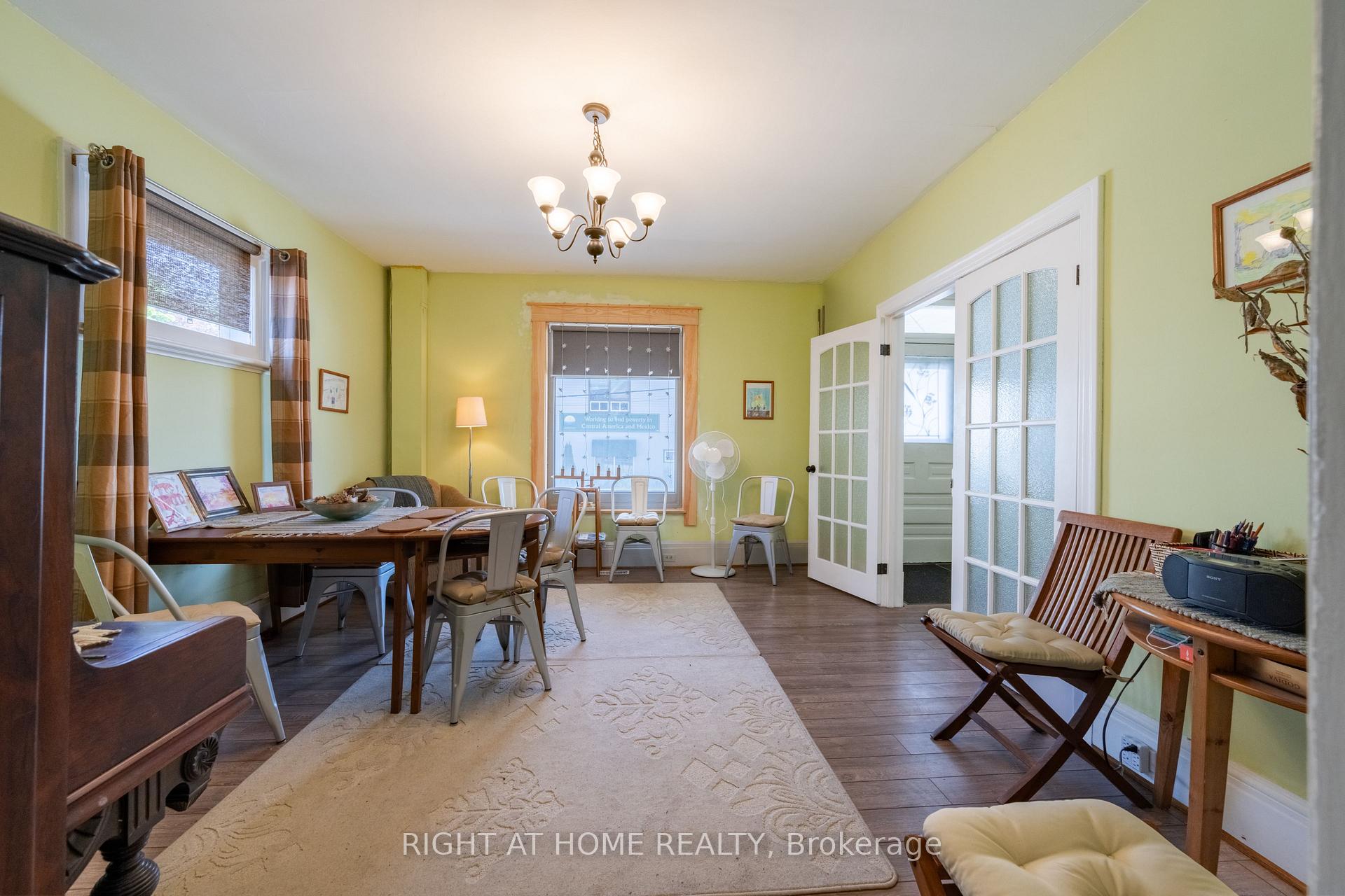 275 George Street, Cobourg — photo 2 of 5