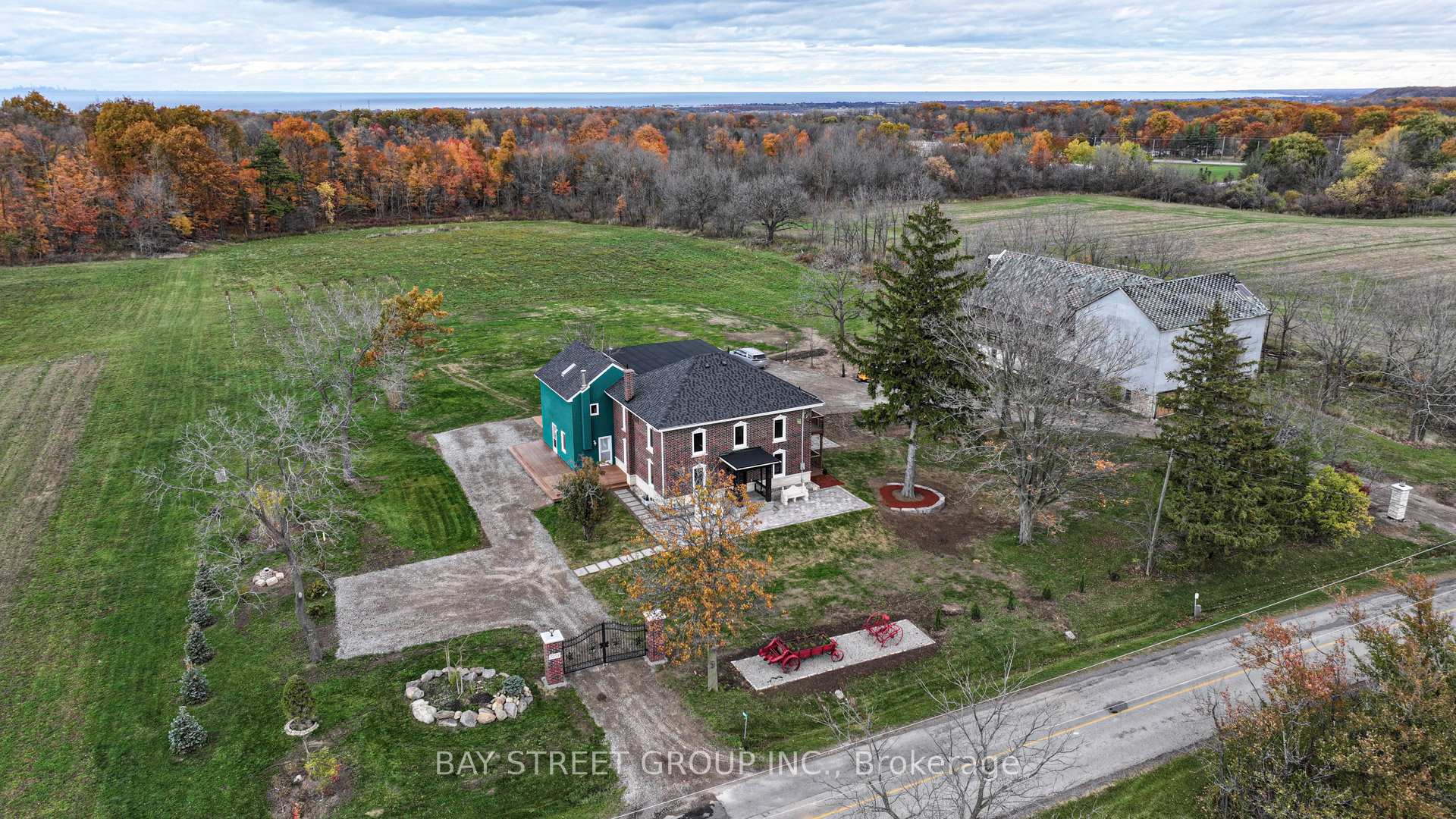 5255 Philp Road, Lincoln — photo 4 of 5