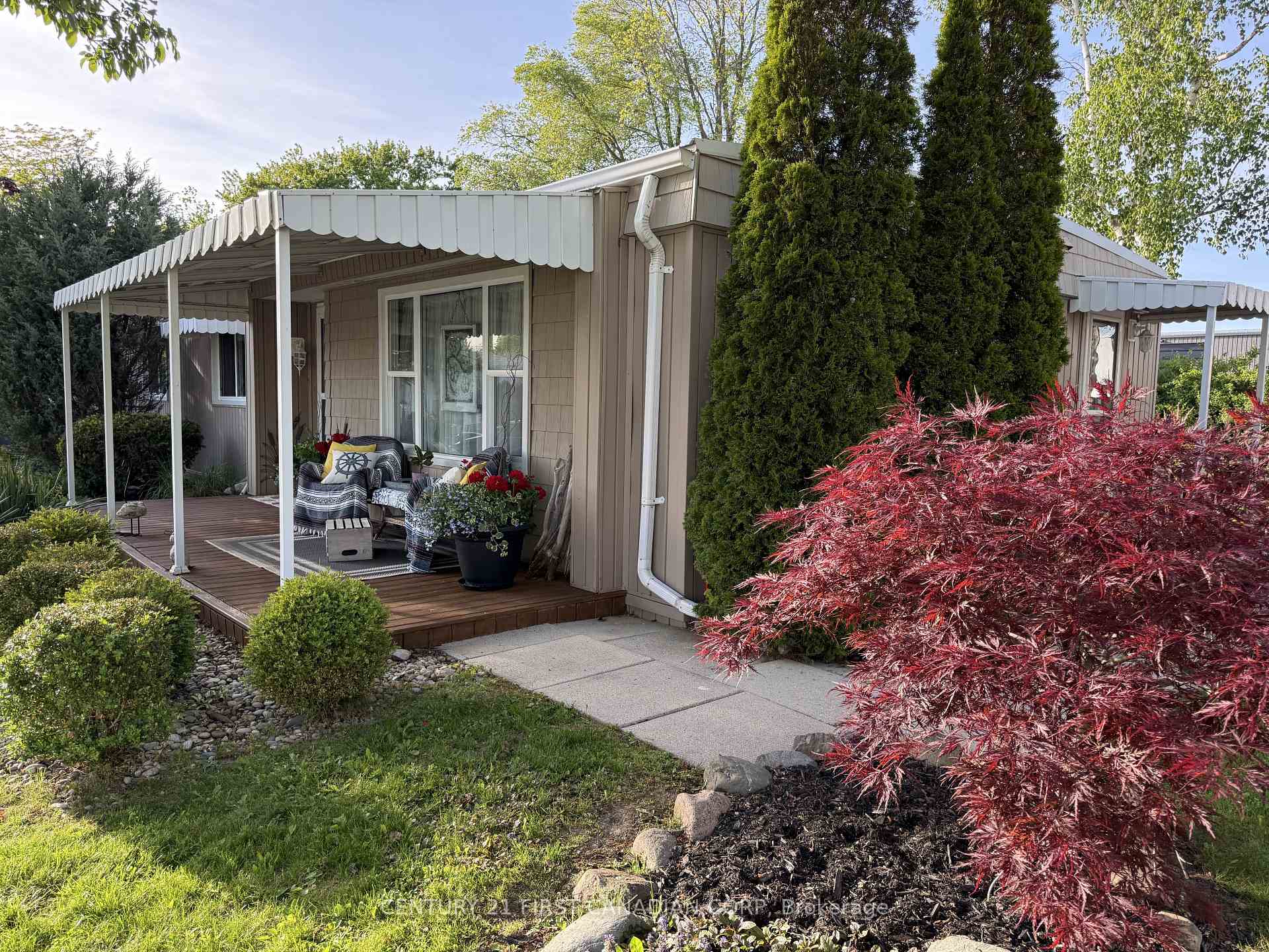 29 Maple Grove Court, South Huron — photo 4 of 5