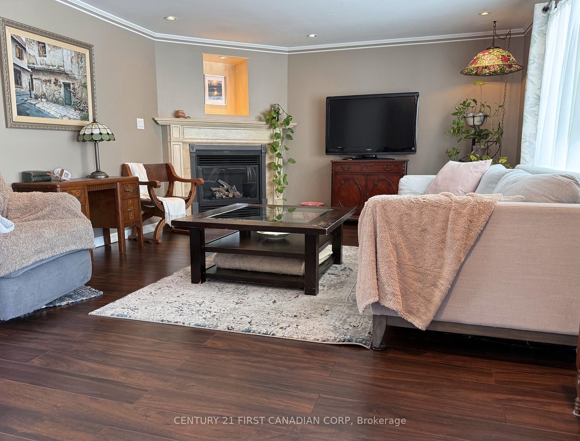 29 Maple Grove Court, South Huron — photo 5 of 5