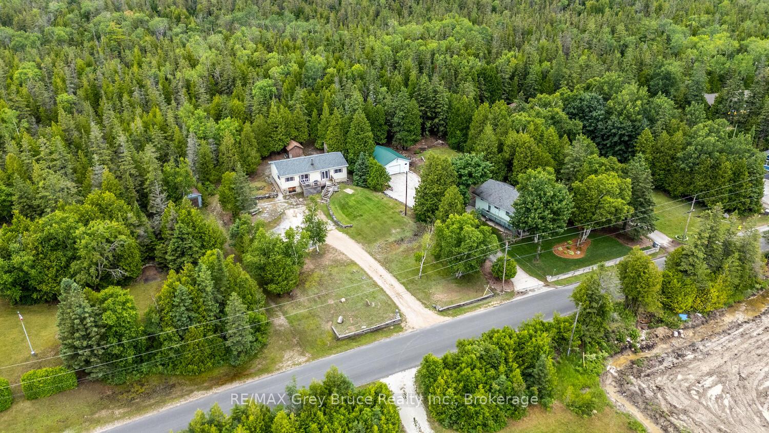 68 Tamarac Road, Northern Bruce Peninsula — photo 2 of 5