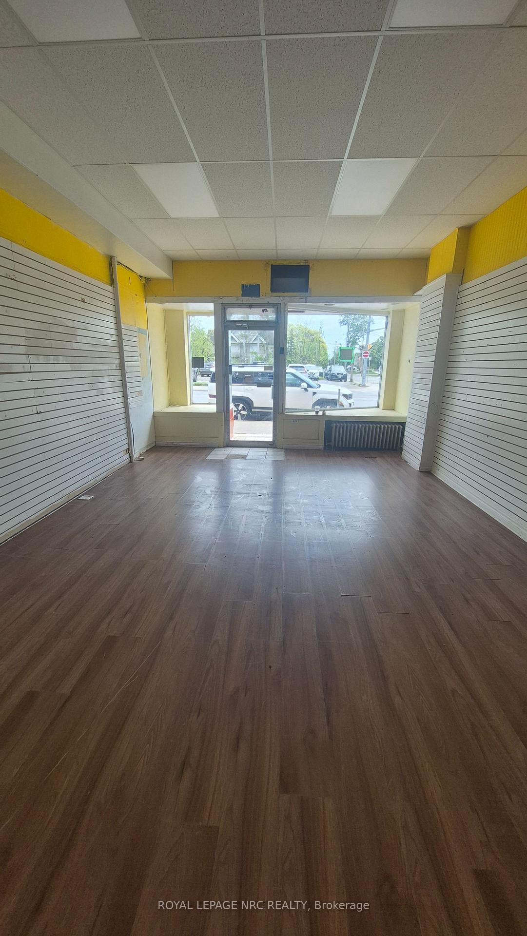 232 EAST MAIN Street 234, Welland — photo 3 of 5