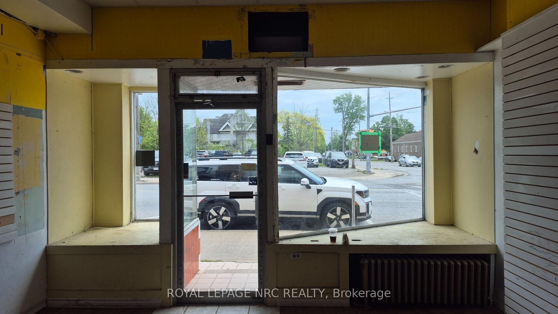 232 EAST MAIN Street 234, Welland — photo 4 of 5