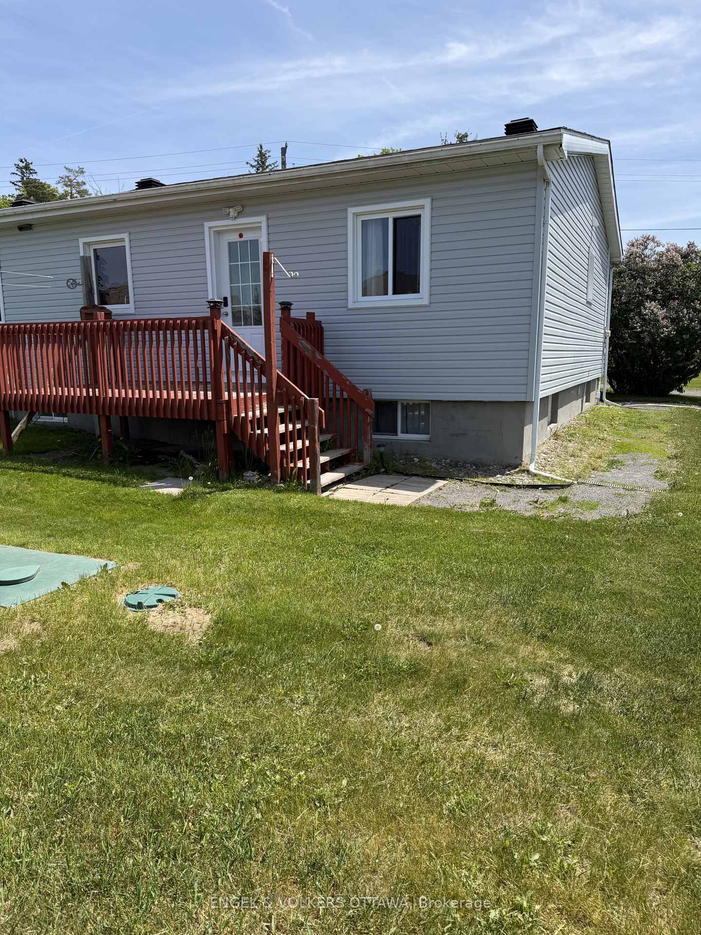 1199 OLD MONTREAL Road B, Orleans - Cumberland and Area — photo 2 of 5