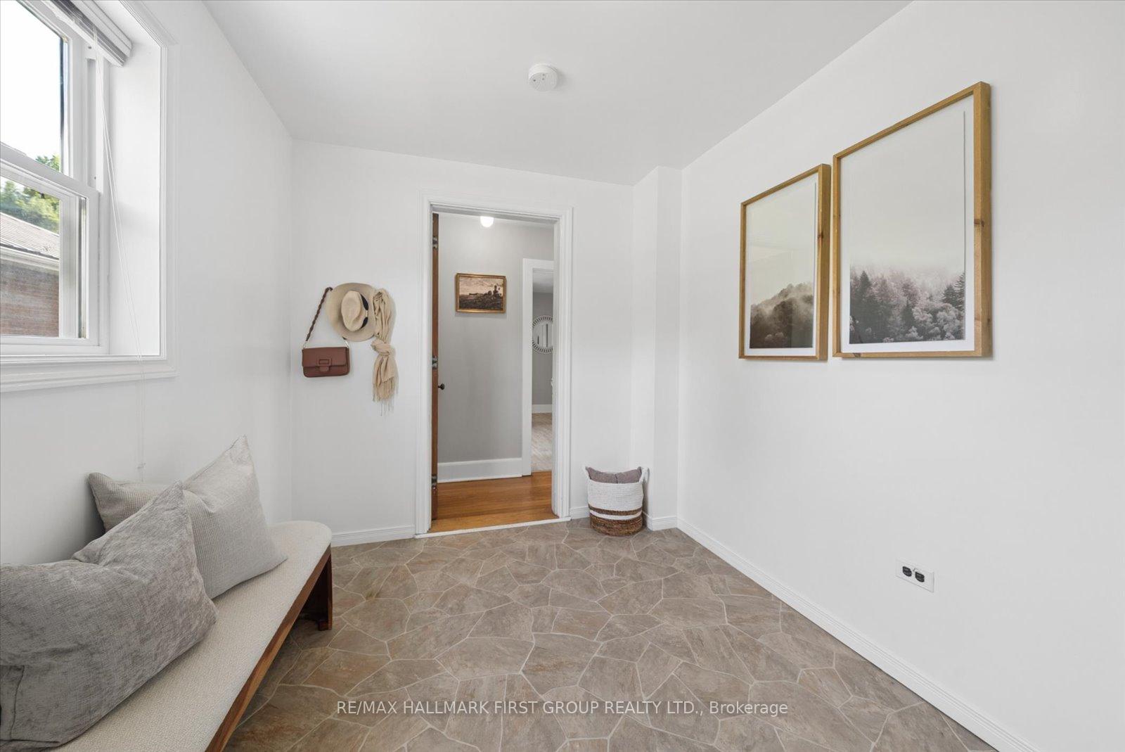 2511 Bensfort Road, Peterborough — photo 3 of 5