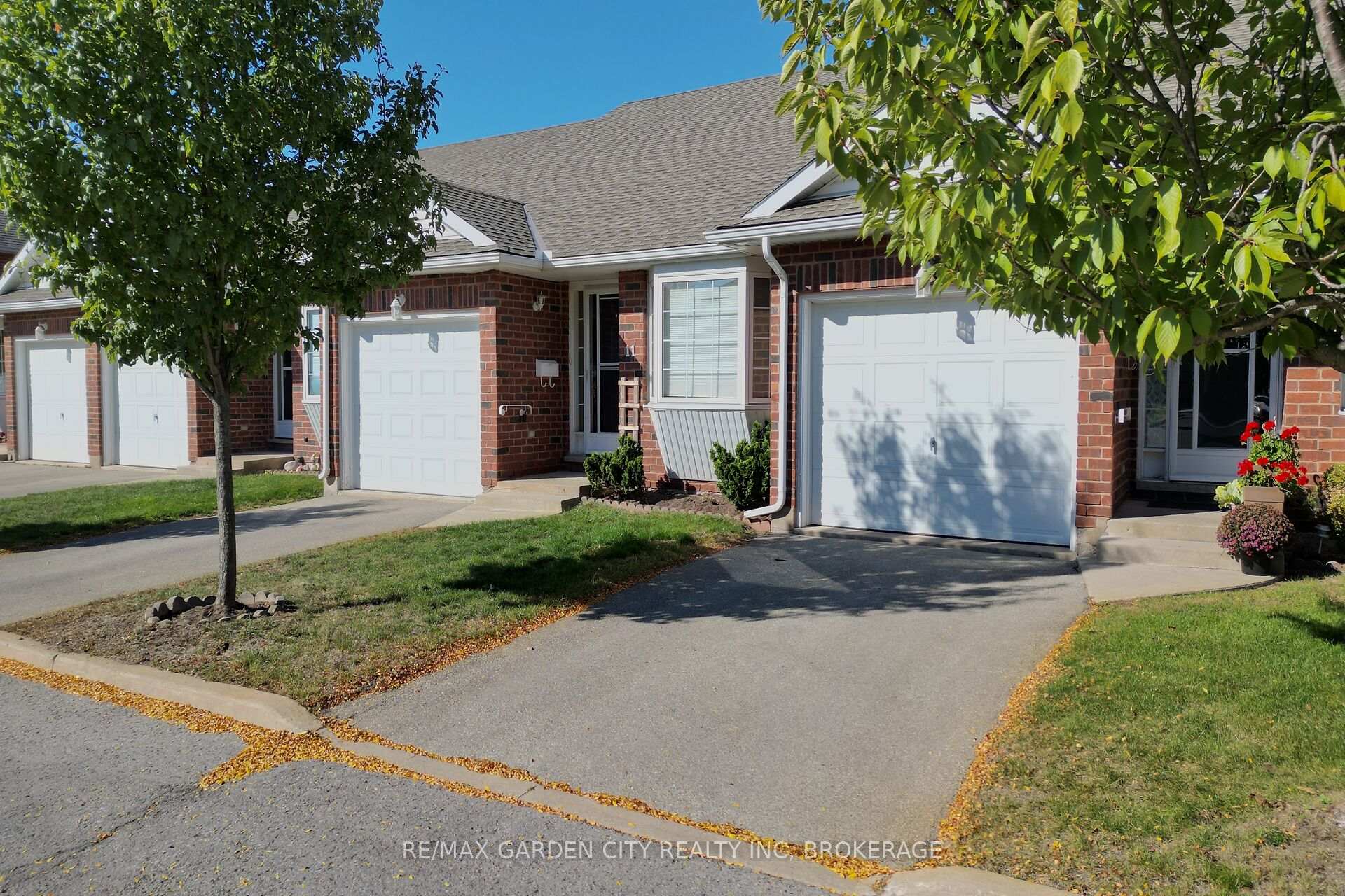 162 FIRST Street 11, Welland — photo 4 of 5