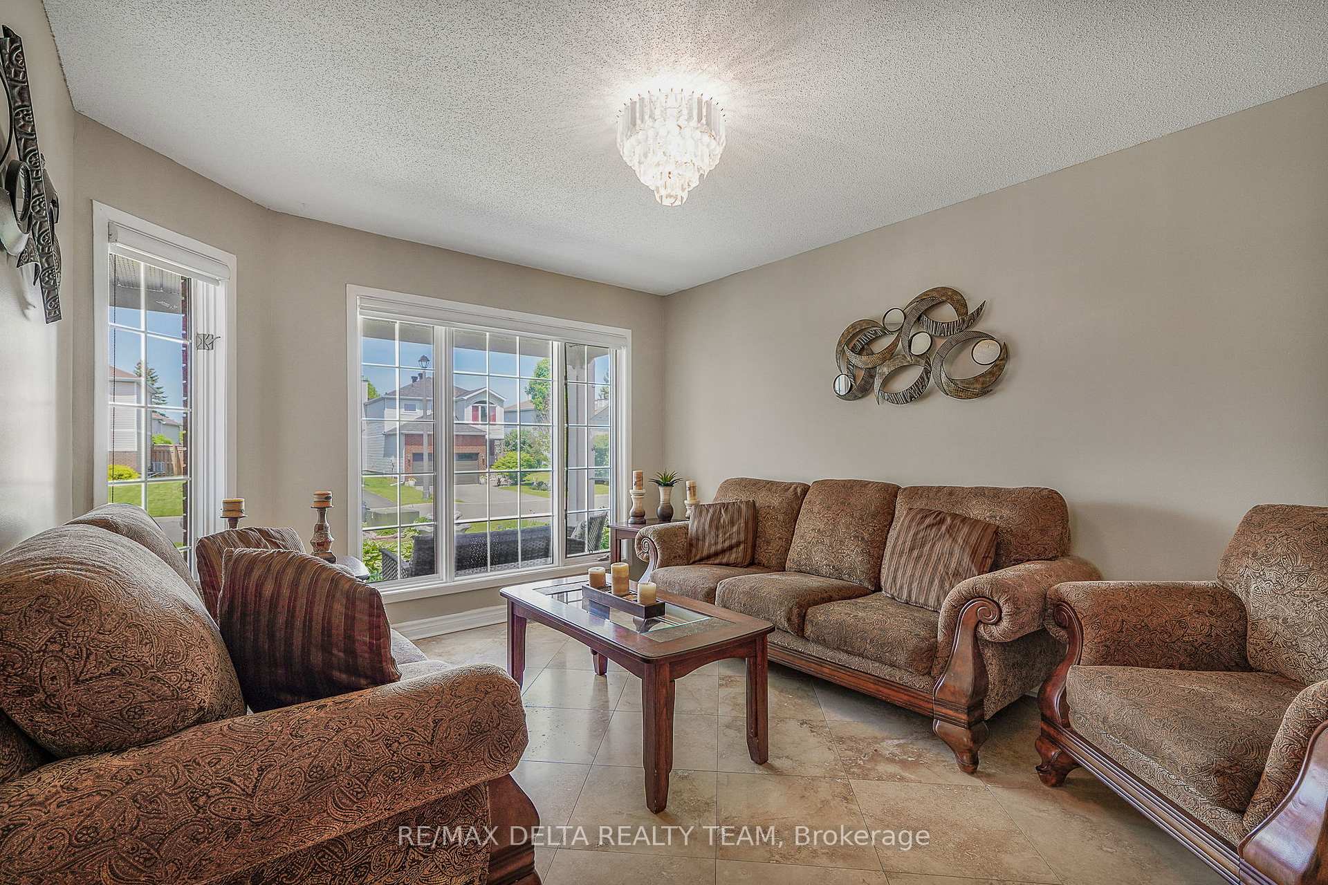 890 Bideford Street, Orleans - Cumberland and Area — photo 5 of 5