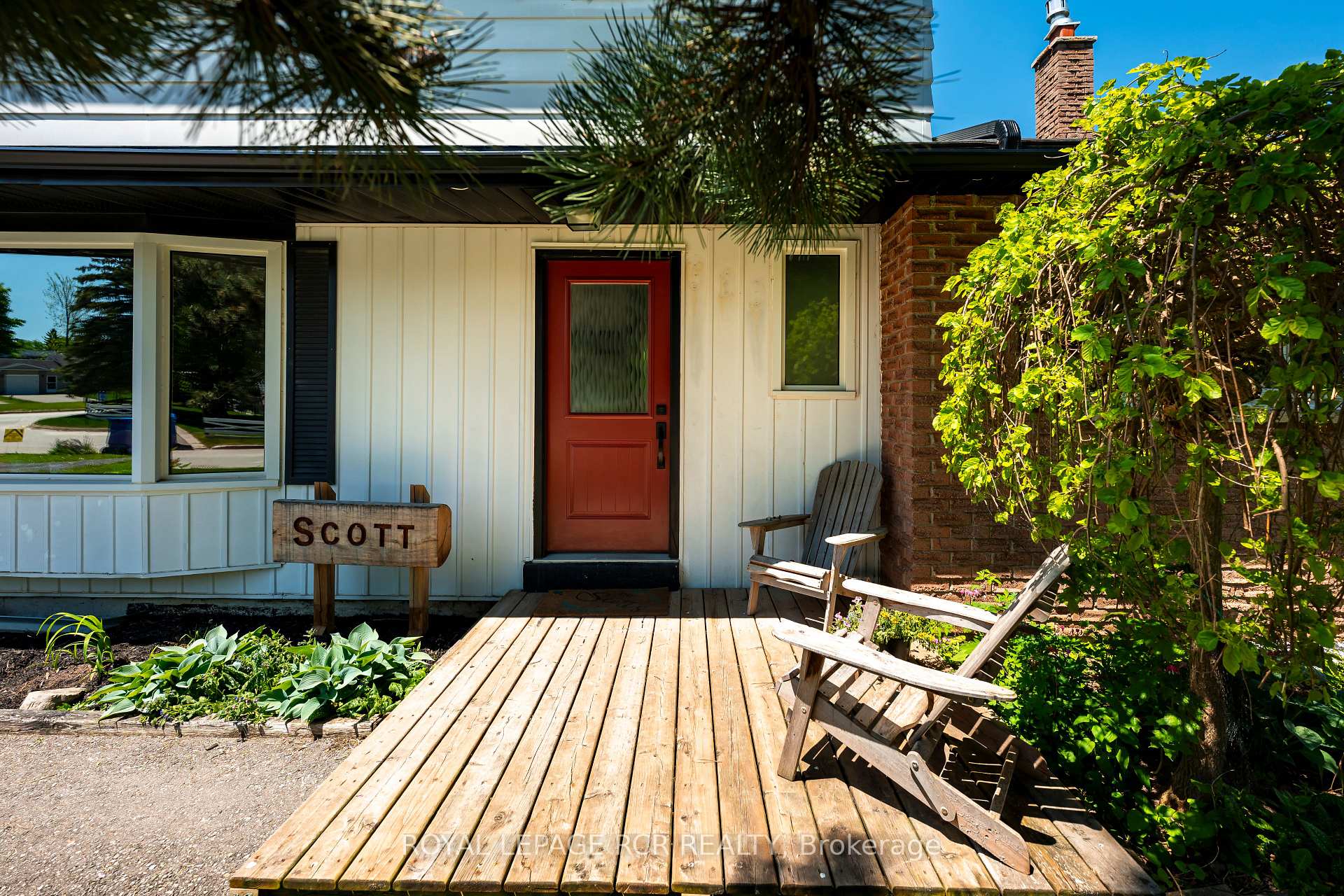 510 Monica Court, Shelburne — photo 2 of 5