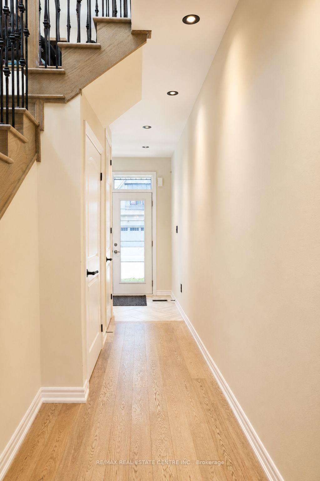 15 Cahill Drive, Brantford — photo 5 of 5