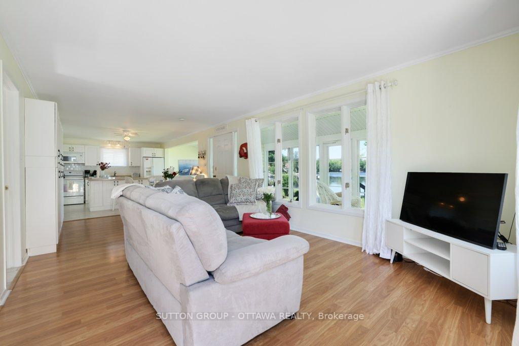225 Montgomery Park Road, Mississippi Mills — photo 4 of 5