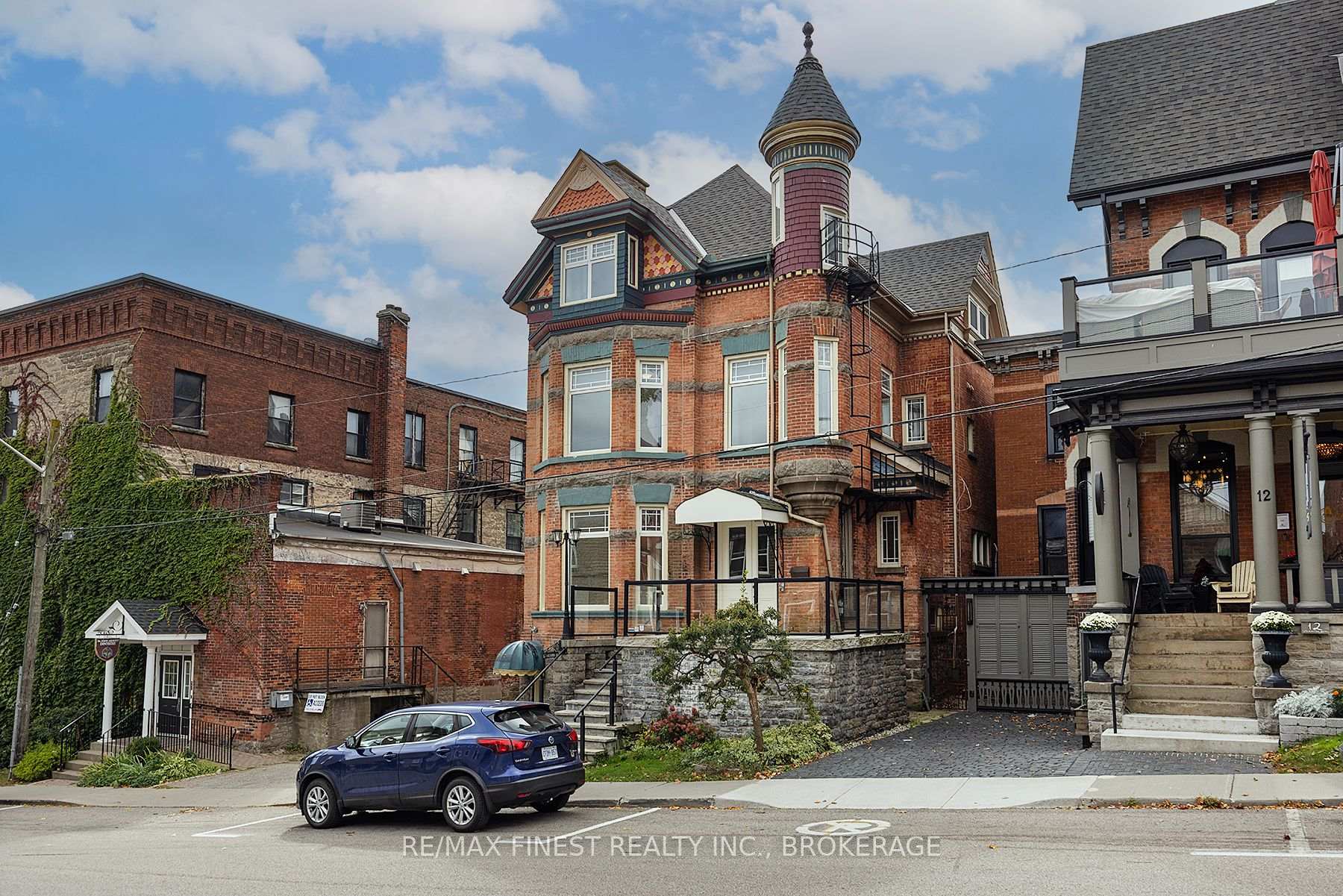 10 Victoria Avenue, Brockville — photo 3 of 5
