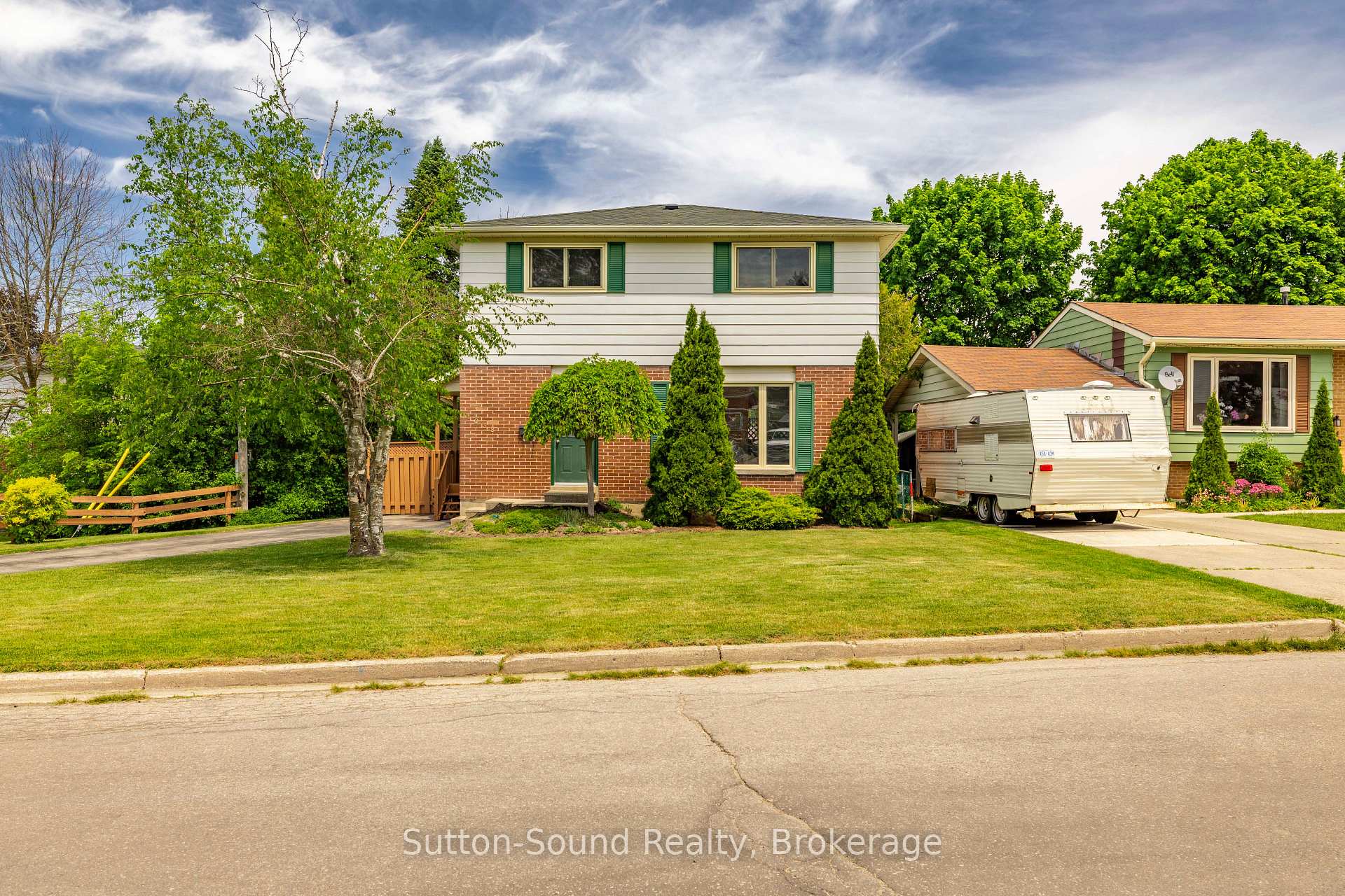 1038 11th Street E, Owen Sound, ON N4K 5V6 — Owen Sound, Ontario