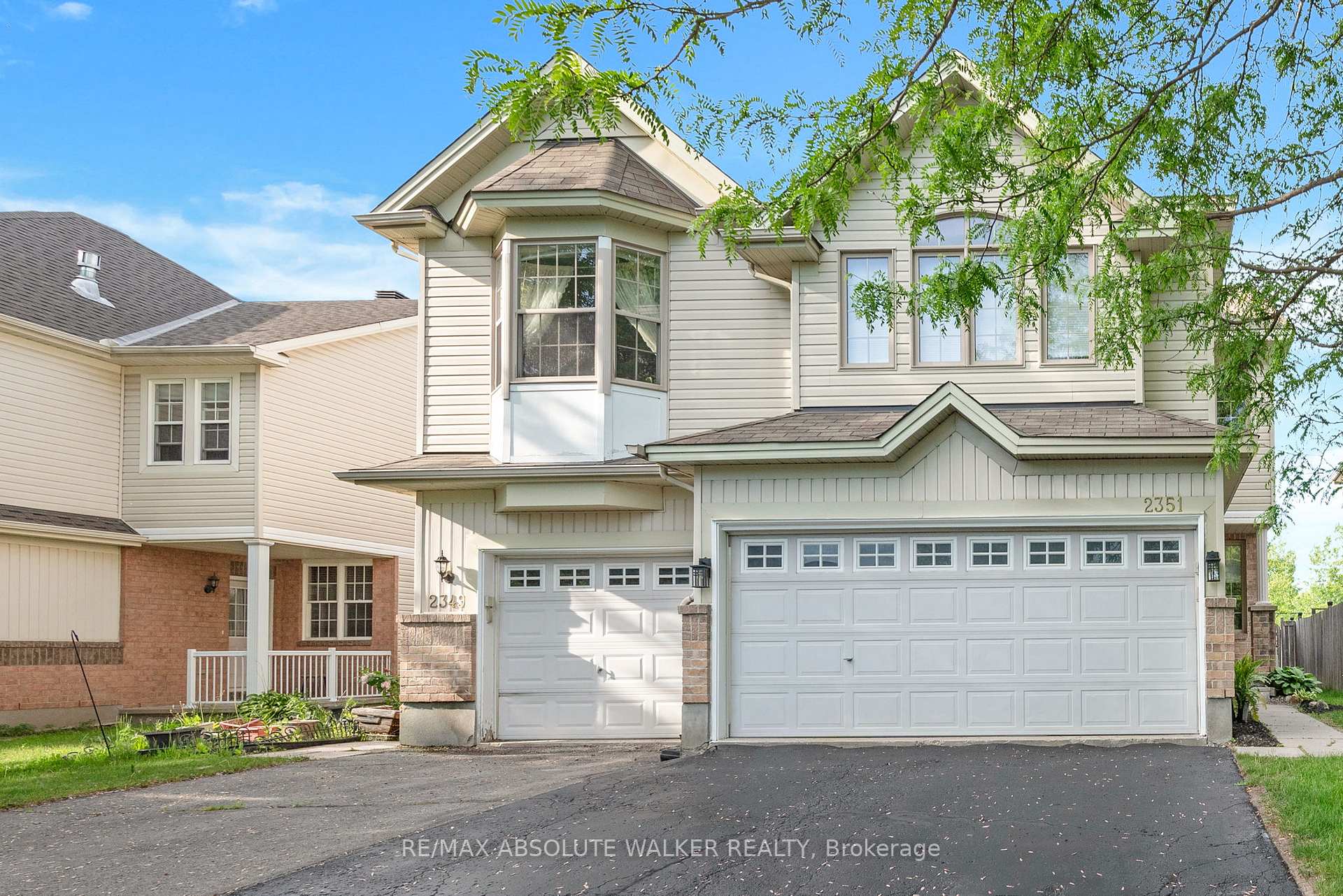 2351 Glandriel Crescent, Orleans - Cumberland and Area, ON K4A 4S8 — Orleans - Cumberland and Area, Ontario