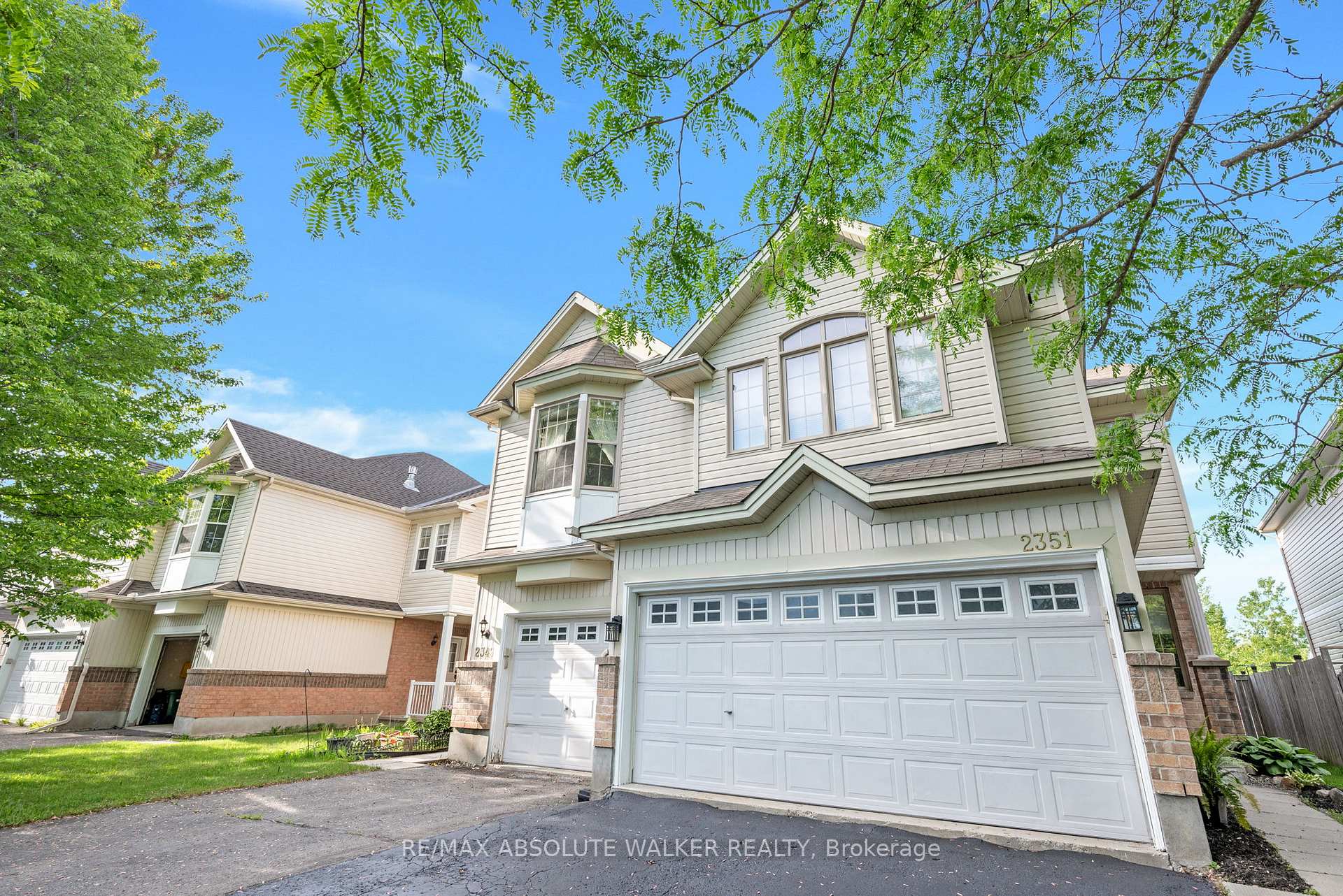 2351 Glandriel Crescent, Orleans - Cumberland and Area — photo 2 of 5