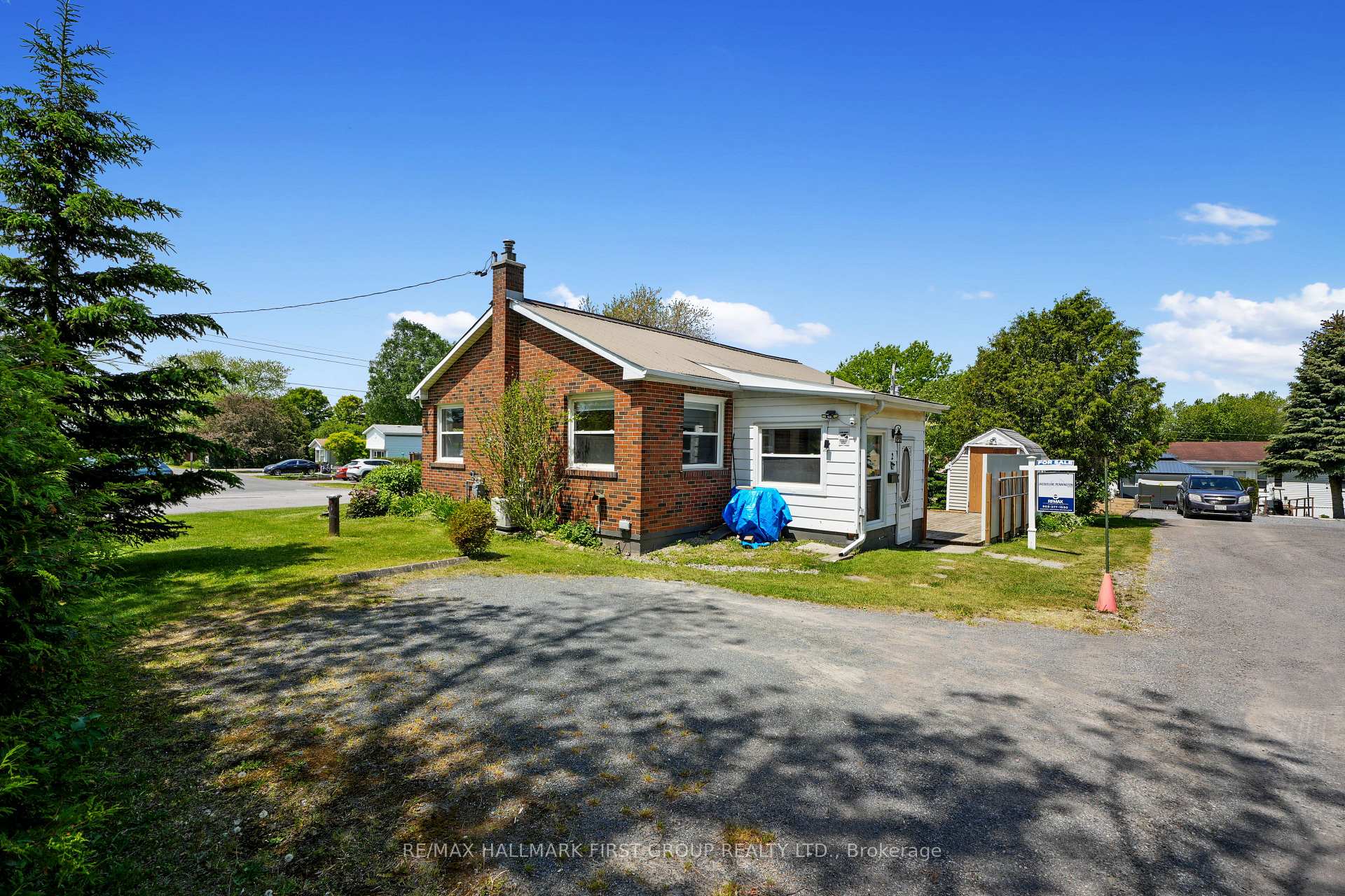 2 Park Lane, Hamilton Township — photo 2 of 5