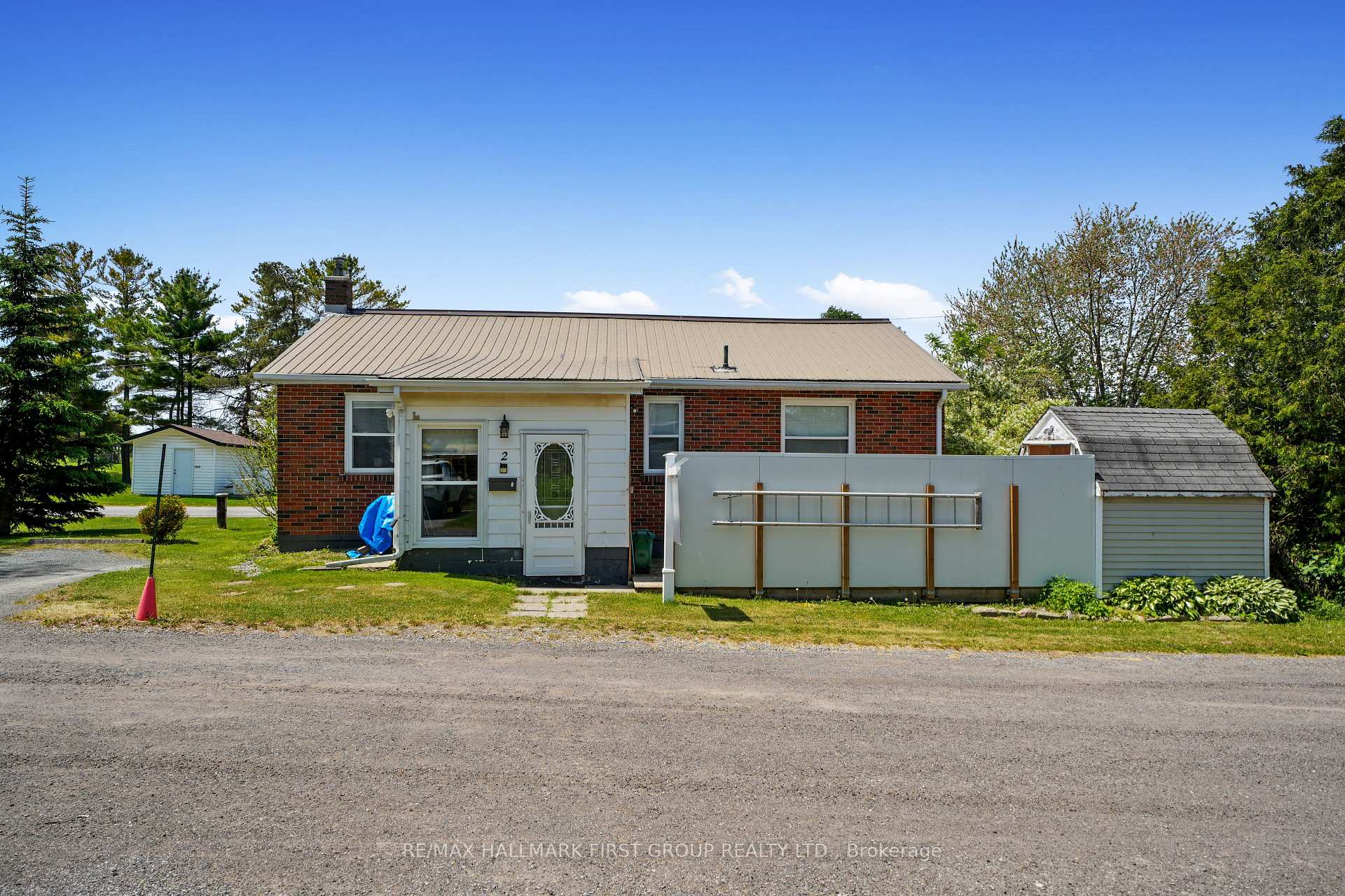 2 Park Lane, Hamilton Township — photo 3 of 5