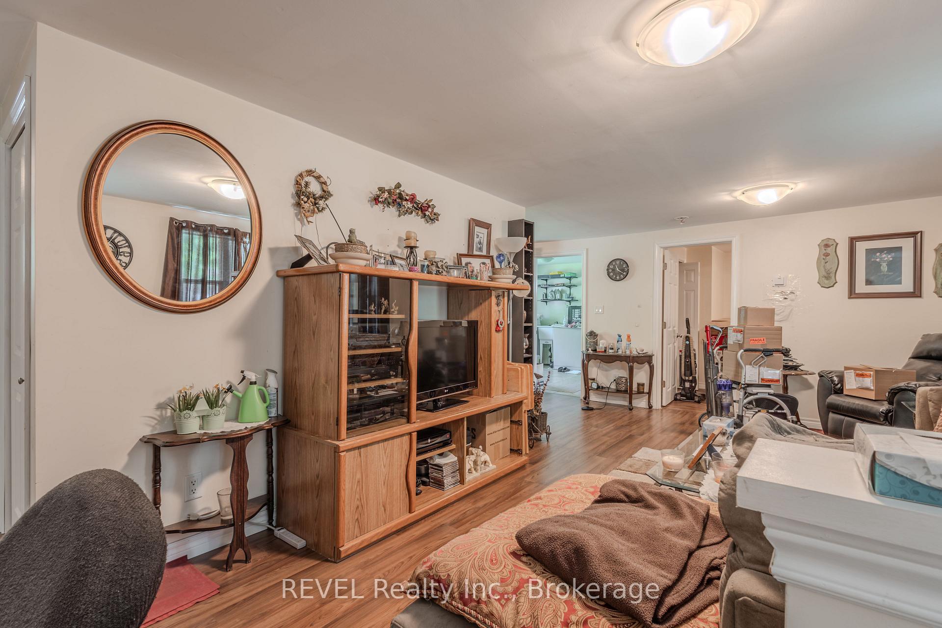 3314 Evadere Avenue E, Fort Erie — photo 3 of 5