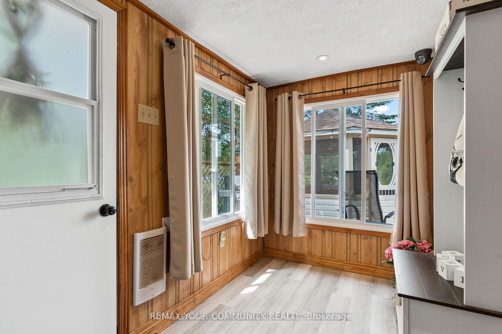 1139 Canuck Trail, Minden Hills — photo 3 of 5