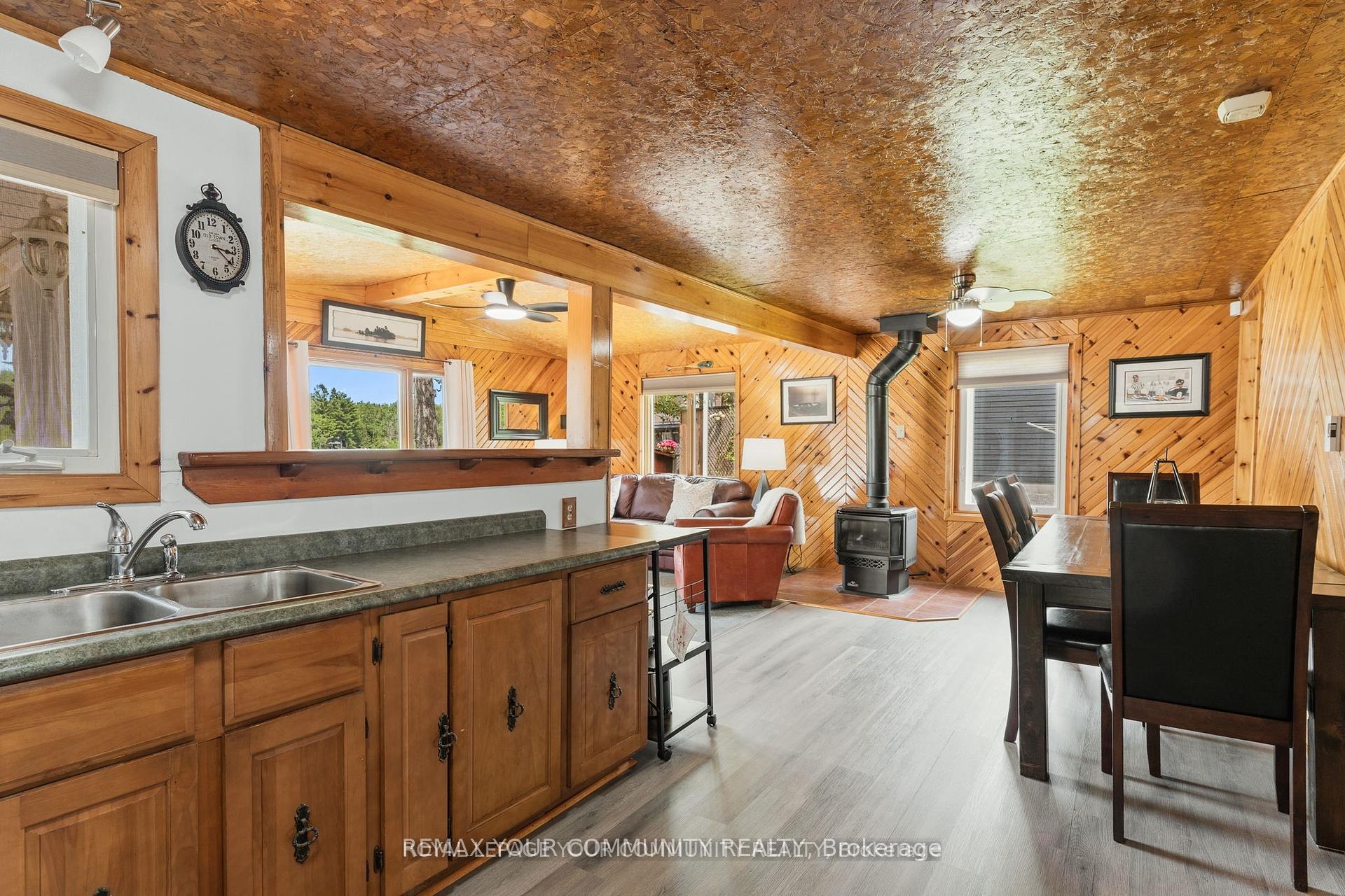 1139 Canuck Trail, Minden Hills — photo 5 of 5