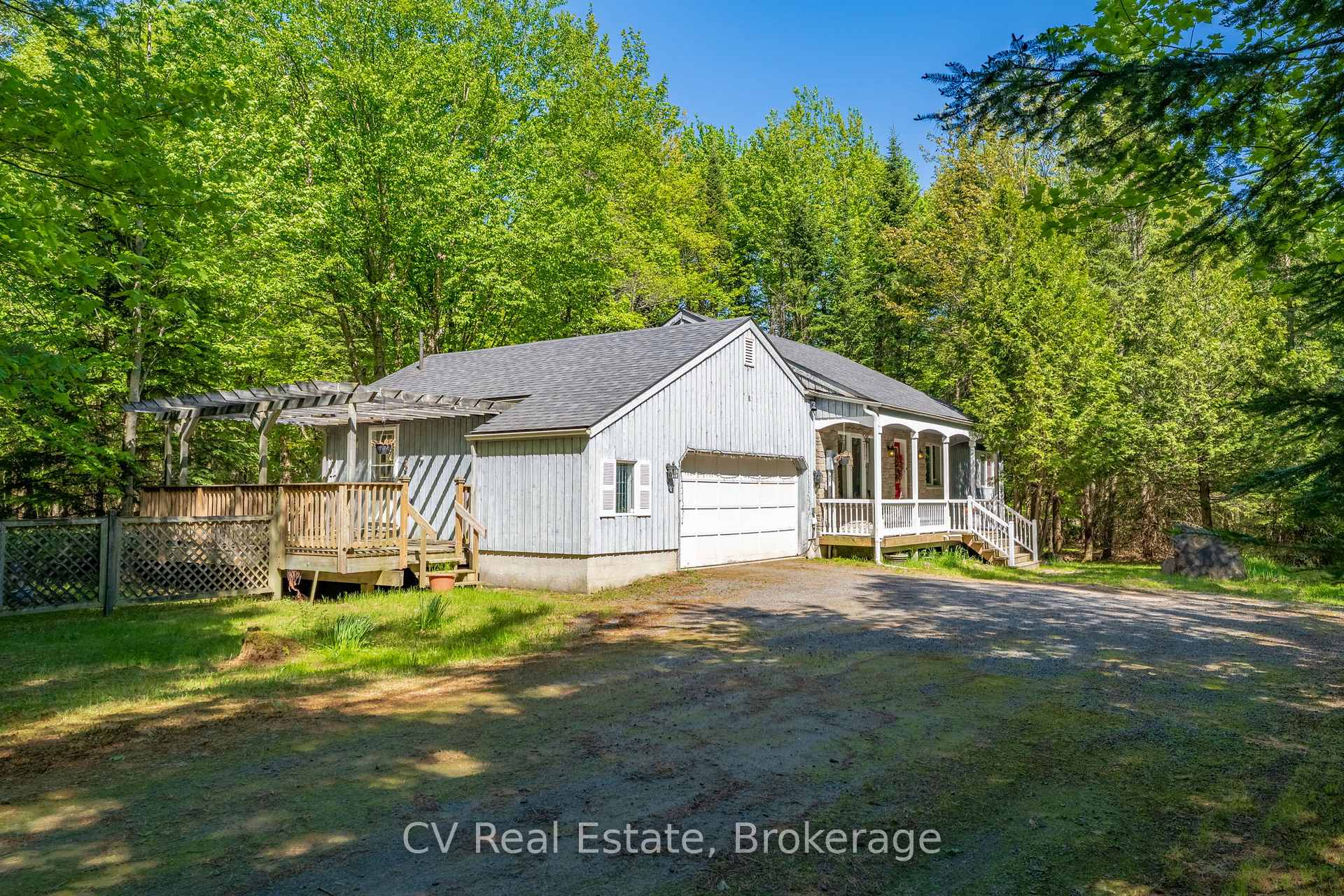 16 Breisacher Road, Huntsville, ON P1H 2N5 — Huntsville, Ontario