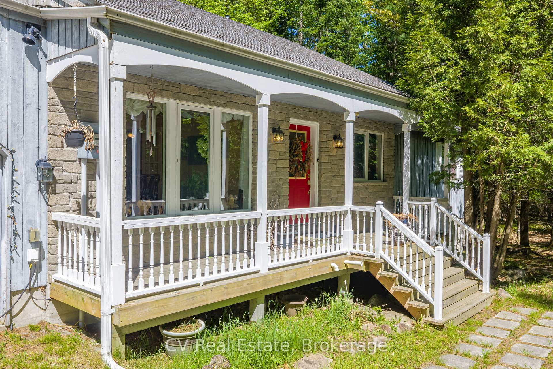 16 Breisacher Road, Huntsville — photo 3 of 5