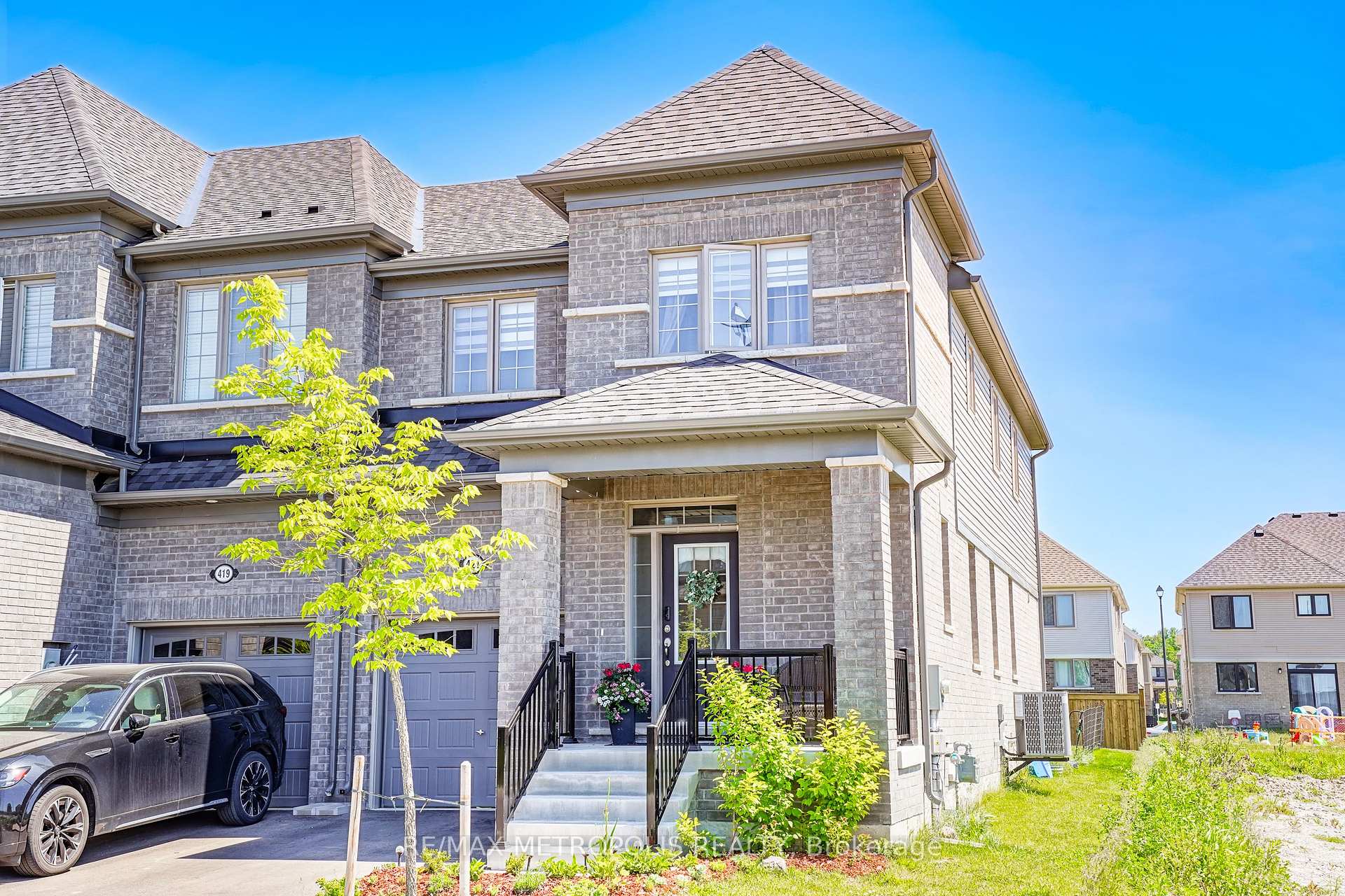 421 TREVOR Street, Cobourg — photo 3 of 5