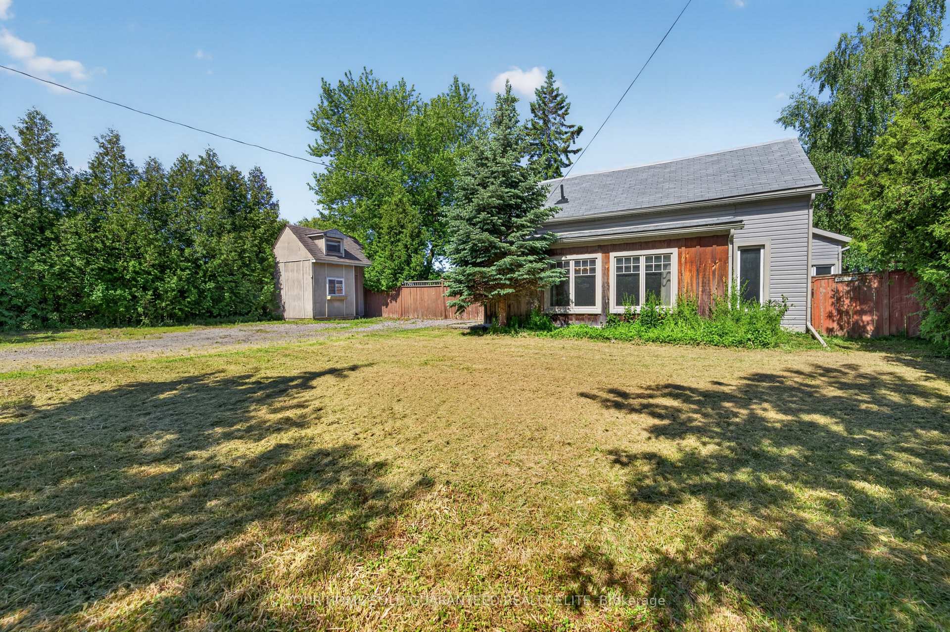 126 Mountain Street, Grimsby — photo 2 of 5
