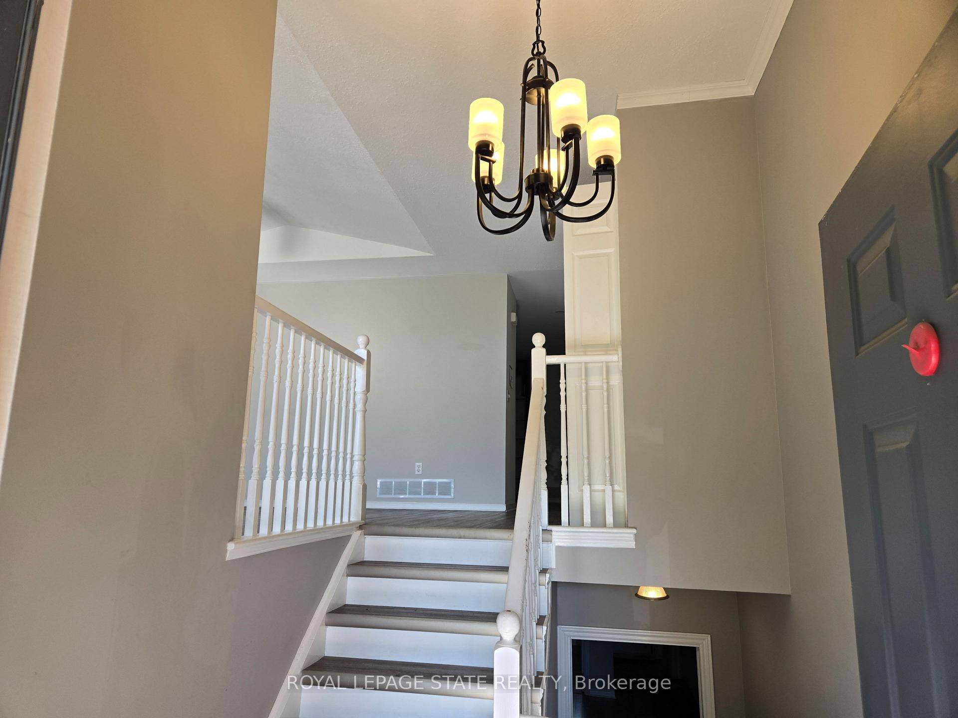 73 Foxtail Avenue, Welland — photo 3 of 5