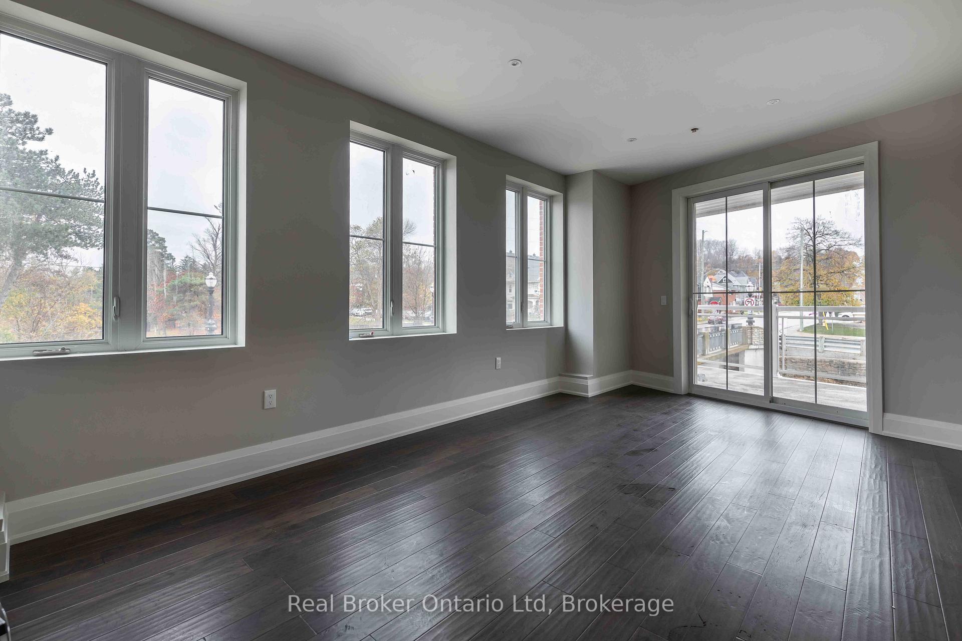 80 9th Street E 105, Owen Sound — photo 4 of 5