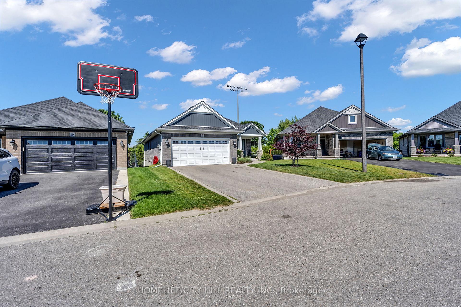 21 Nancy Court, Tillsonburg — photo 4 of 5