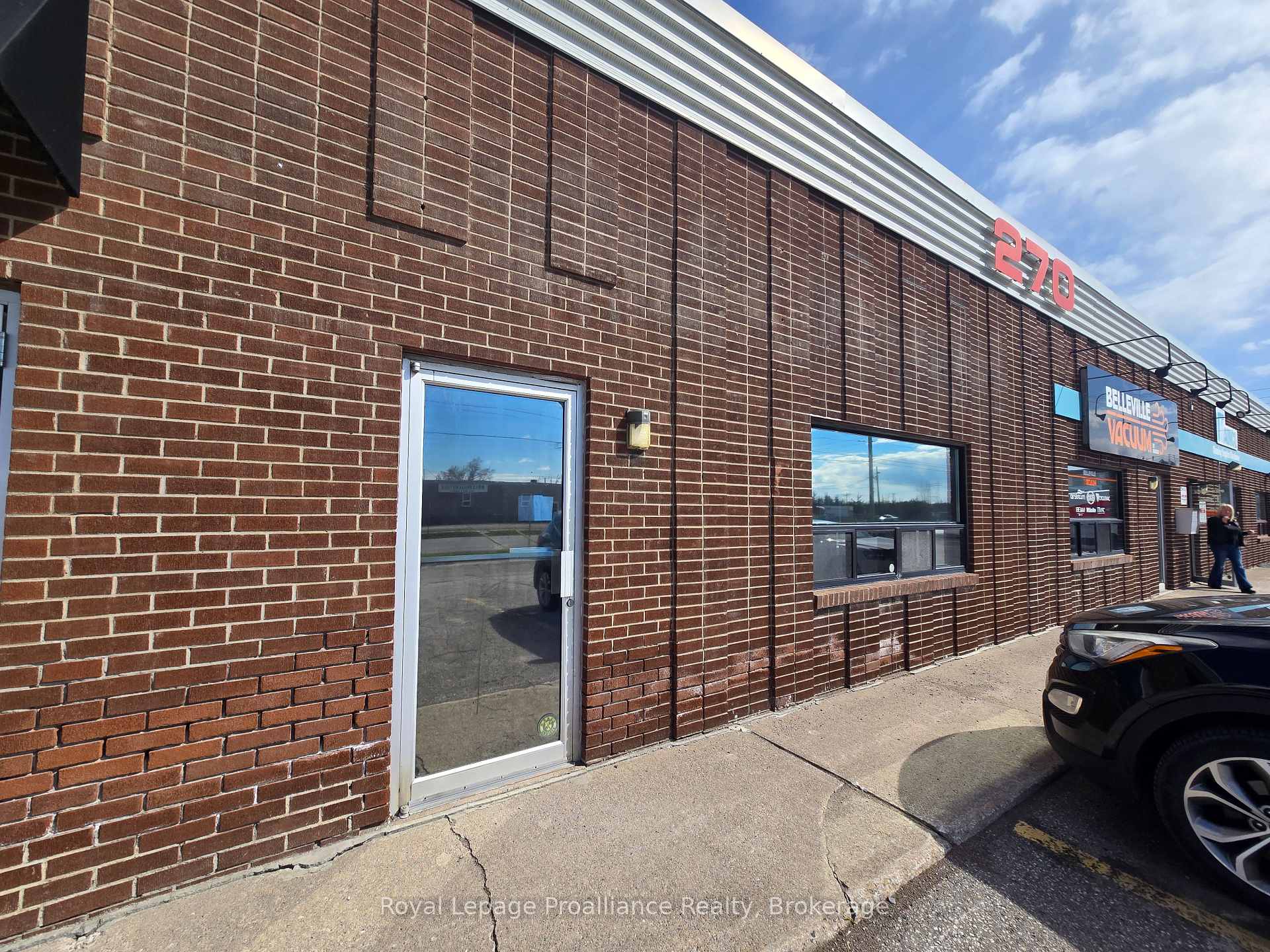 270 Adam Street 2, Belleville — photo 4 of 5